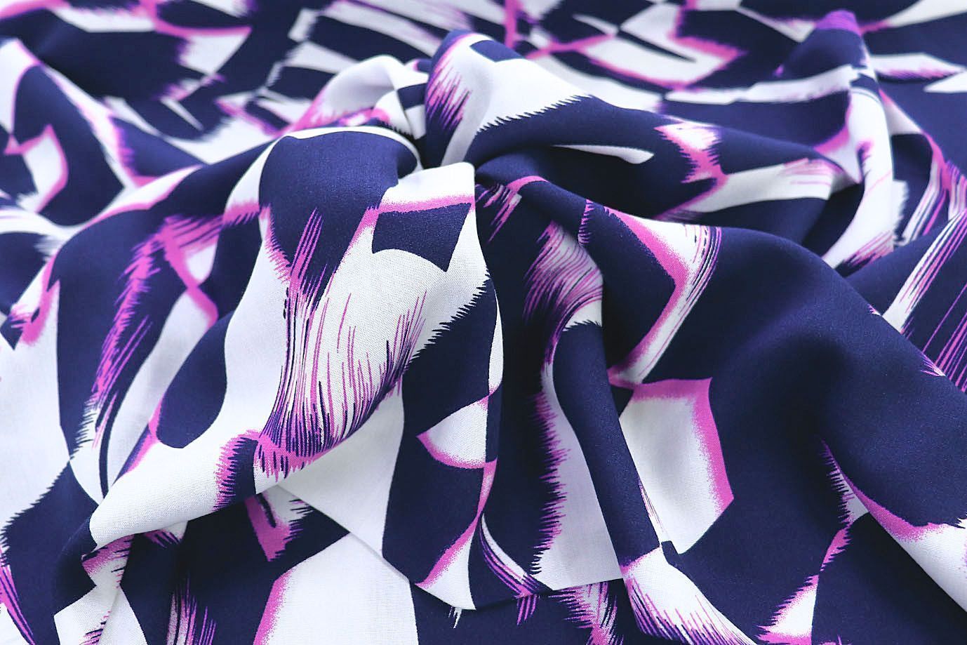 Штапель принт/темно-сине-белый 1374-PY/D#18/C#4