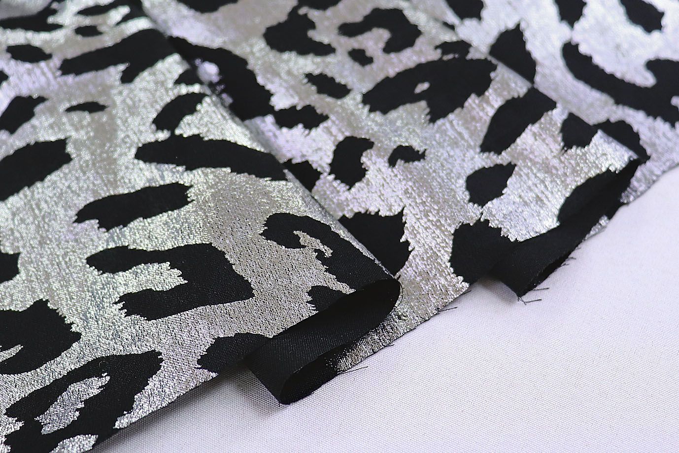 Шелк с блеском принт/леопард черно-серый 3841-PY/C#1