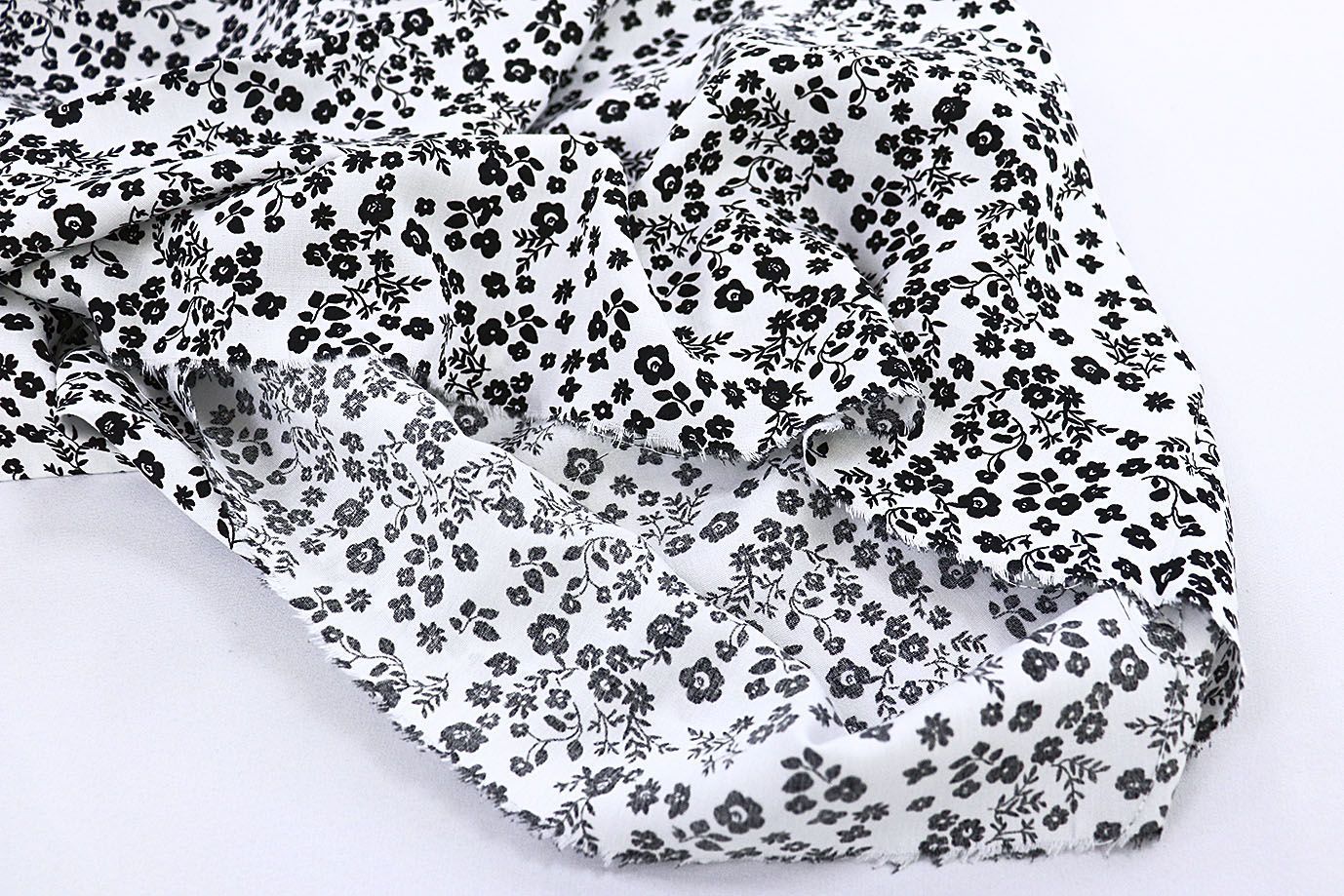 Штапель принт/цветы черные на белом 1382-PY/D#1/C#5