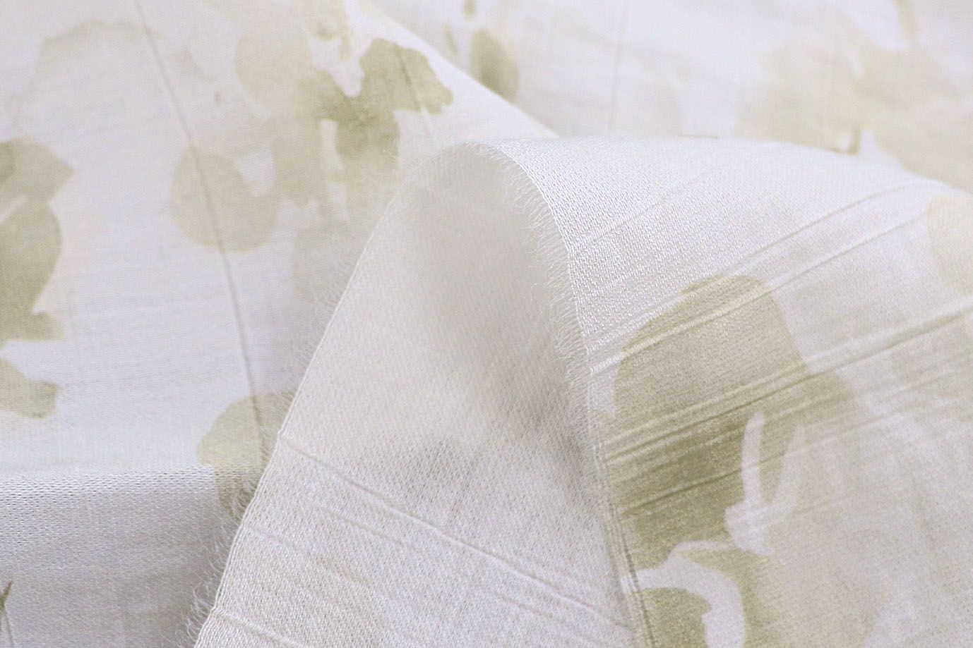 Лен "Медея" принт/цветы зеленые на белом 3942-PY/D#7/C#1