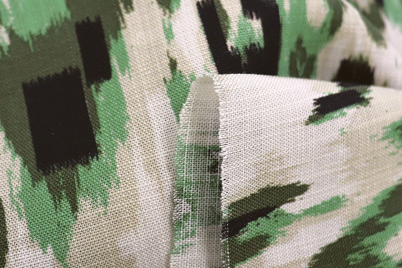 Лен TENCEL принт/черно-зелный на молочном 3846-PY/D#4/C#1