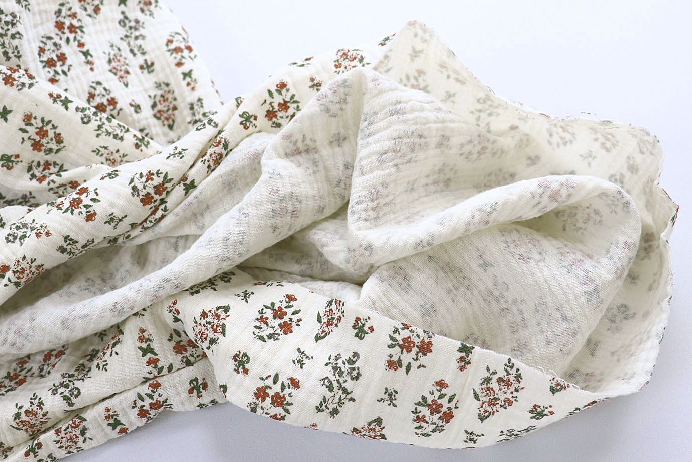 Муслин принт/цветы зелено-коричневые на молочном 4082-PY/D#5/C#1