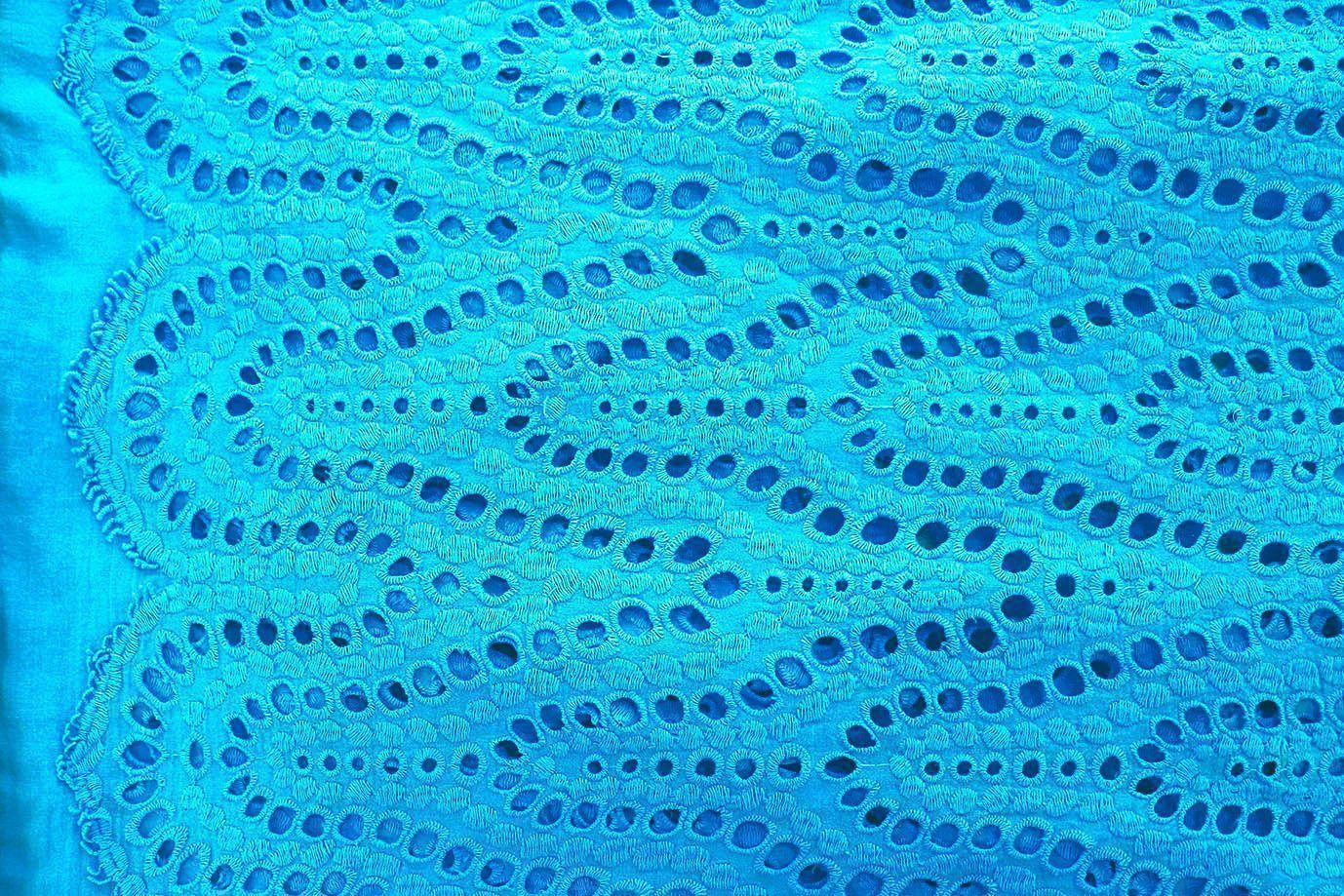 Хлопок "Батист" жатка с вышивкой/ярко-голубой 3202-PY/D#3/C#5 (EU4272)