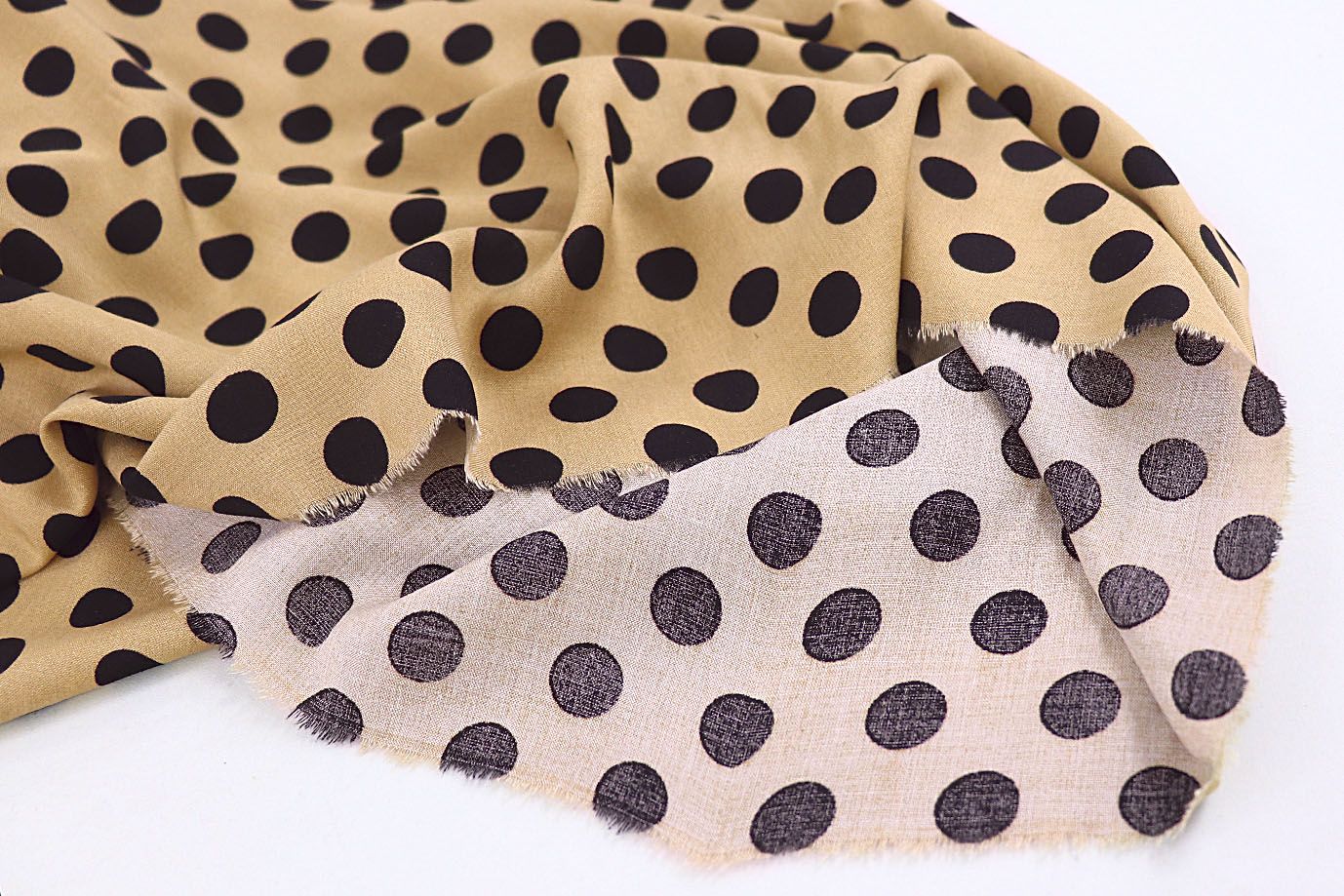 Штапель принт/горох черный на песочном 1179/D#1/C#3