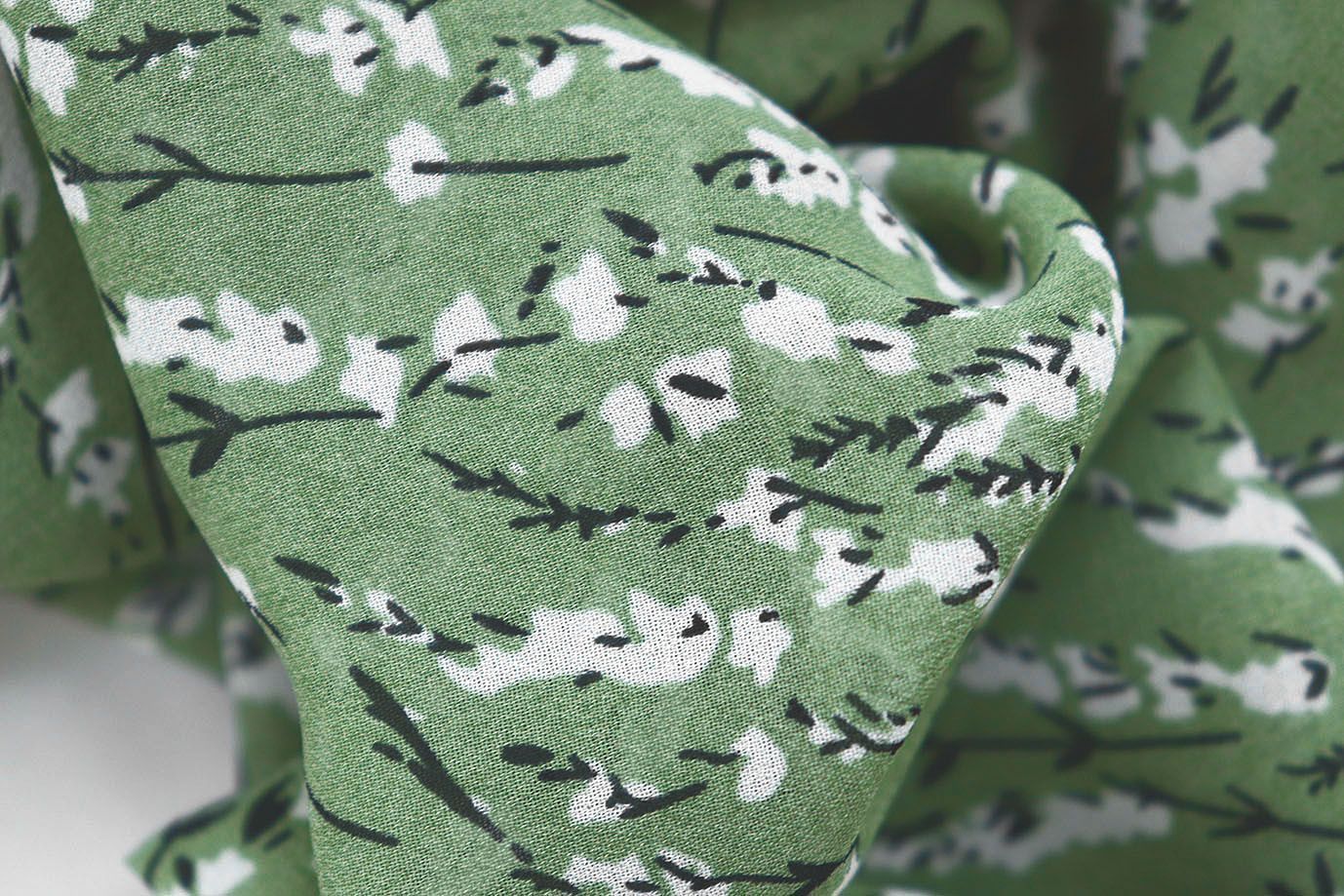 Шифон принт/цветы белые на пыльно-розовом 3707-PY/D#53/C#6