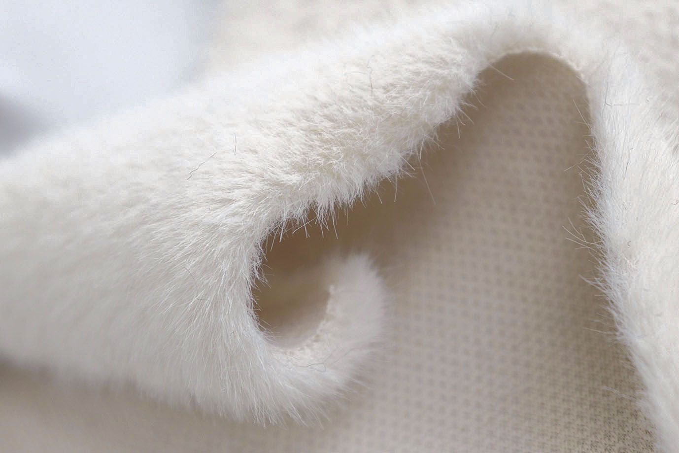 Искусственный мех "Норка"/молочный AP5102020/D#305-5AG1546/C#5AP3391