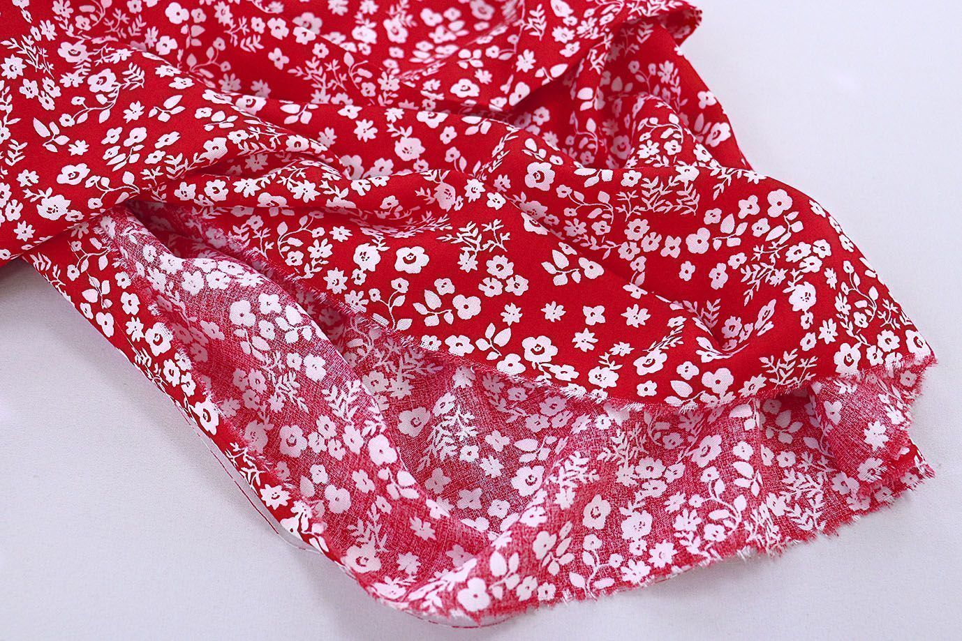 Штапель принт/цветы белые на красном 1382-PY/D#1/C#7