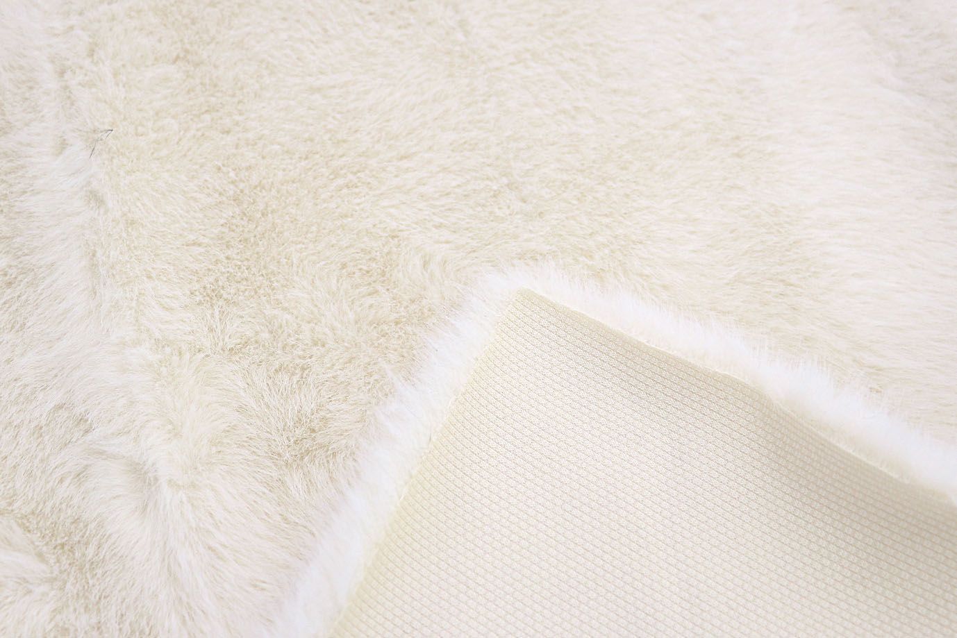 Искусственный мех "Норка"/молочный AP231228139/D#289-220214-1203/C#4AG0013A