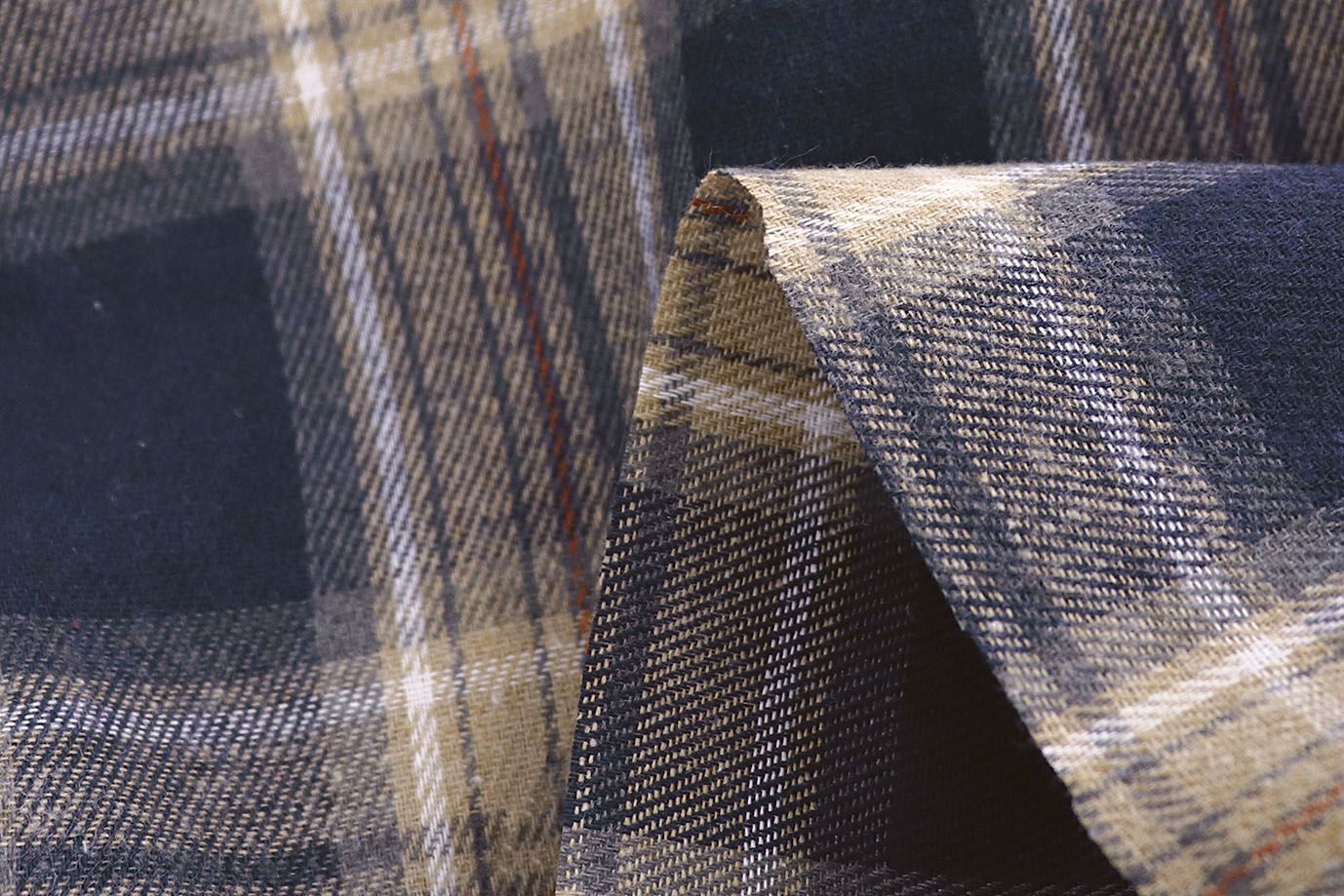 Рубашечная ткань принт/клетка бежевая на синем 1418-PY/D#4/C#2