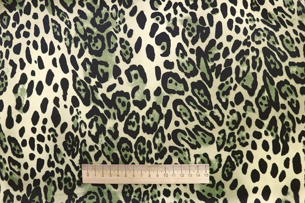 Шелк принт/леопард черно-зеленый на молочном 3881-PY/D#1/C#2