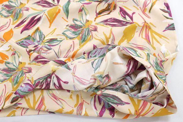 Штапель "Полплин" принт/цветы на молочном 4012-PY/D#2/C#1