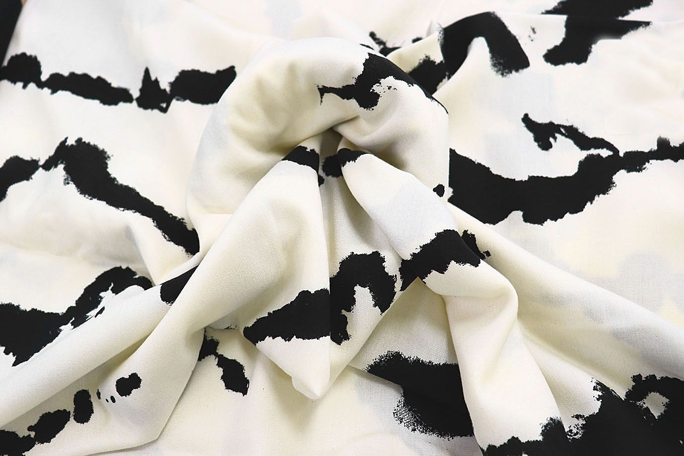 Штапель принт/молочно-черный 1354-PY/D#22/C#2