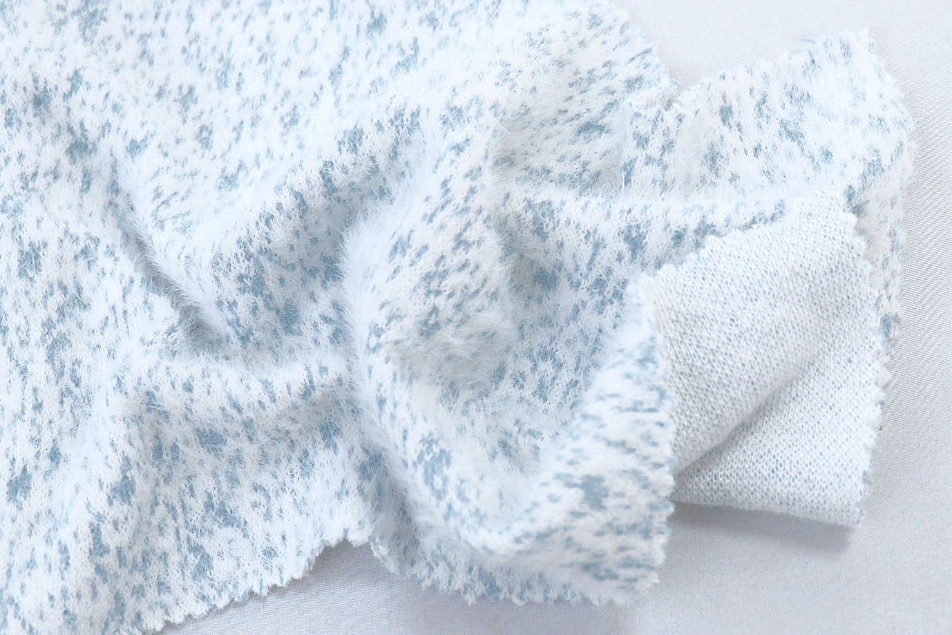 Трикотаж "Травка" принт/голубой на белом 3977-PY/D#2/C#3