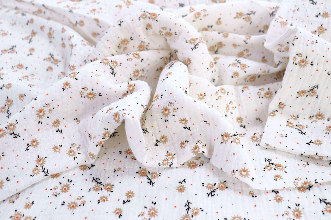 Муслин принт/цветы бежевые на белом 1393-PY/D#6/C#1