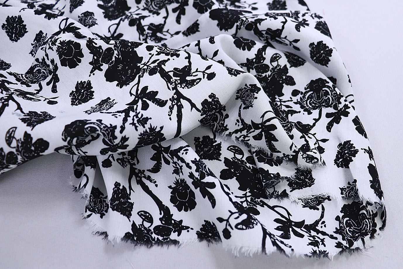 Штапель принт/цветы черные на белом 3860-PY/D#5/C#2