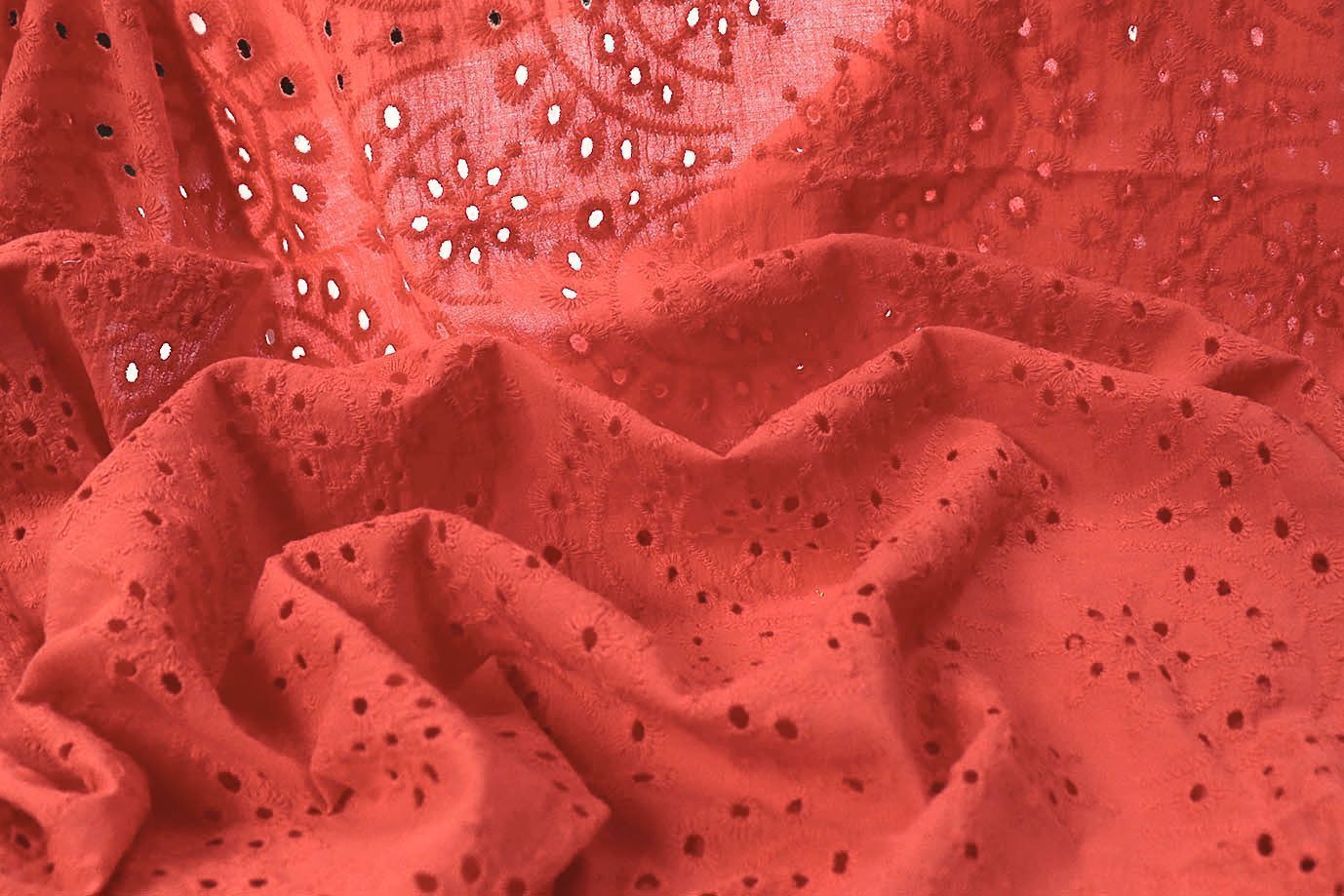 Хлопок "Батист" жатка с вышивкой/терракотовый 3202-PY/D#2/C#7 (EU4272)