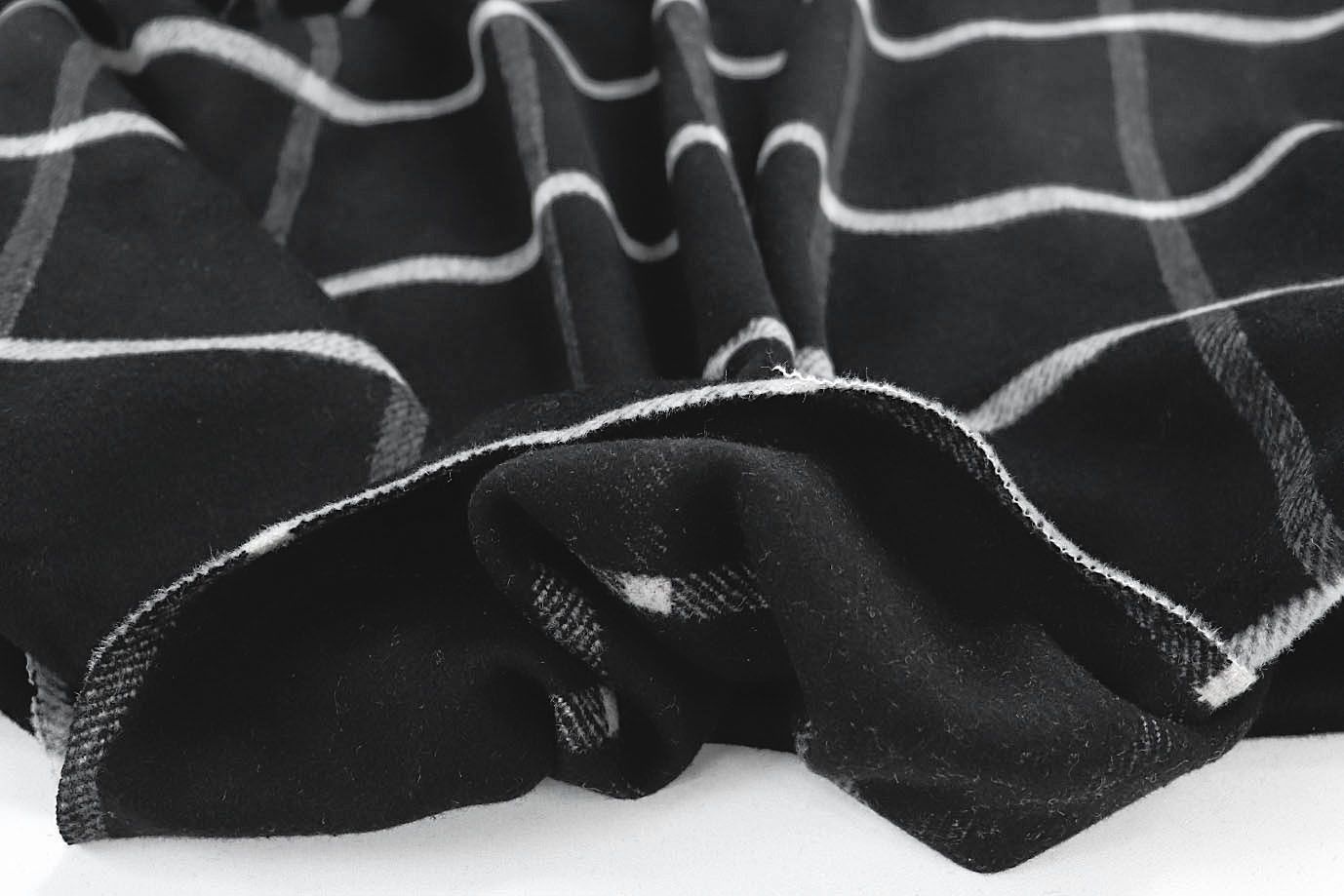 Пальтовая ткань "Микроворса" принт/клетка серо-белая на черном 1217-80022/C#1