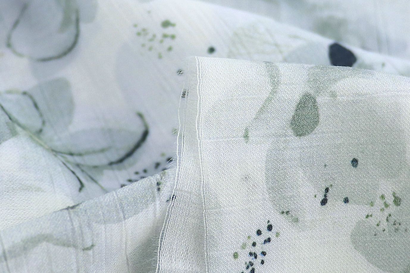 Лен "Медея" принт/цветы зеленые на белом 3942-PY/D#4/C#3