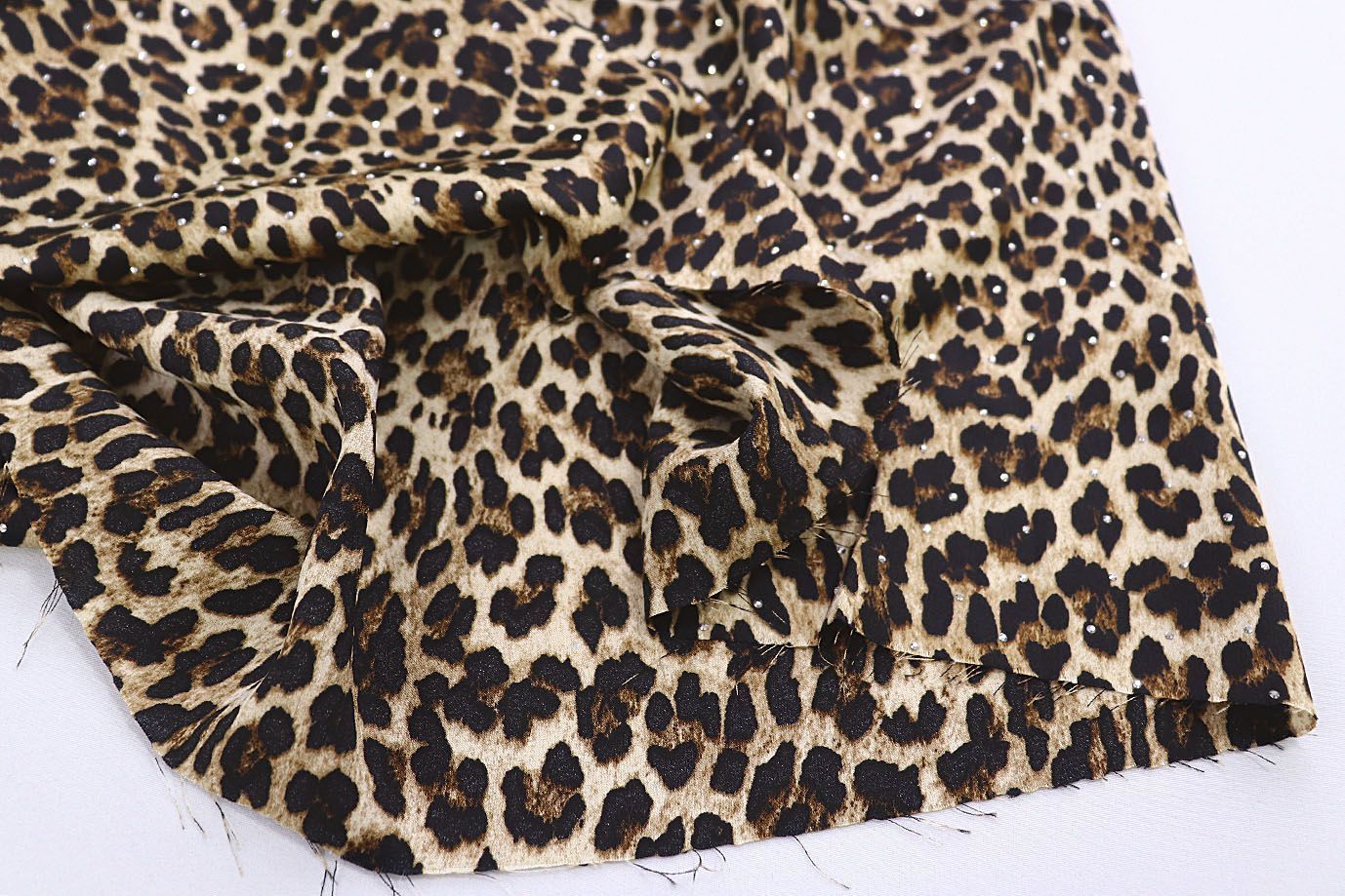 Шелк стрейч со стразами принт/леопард молочно-коричневый 3791-PY/D#1/C#1