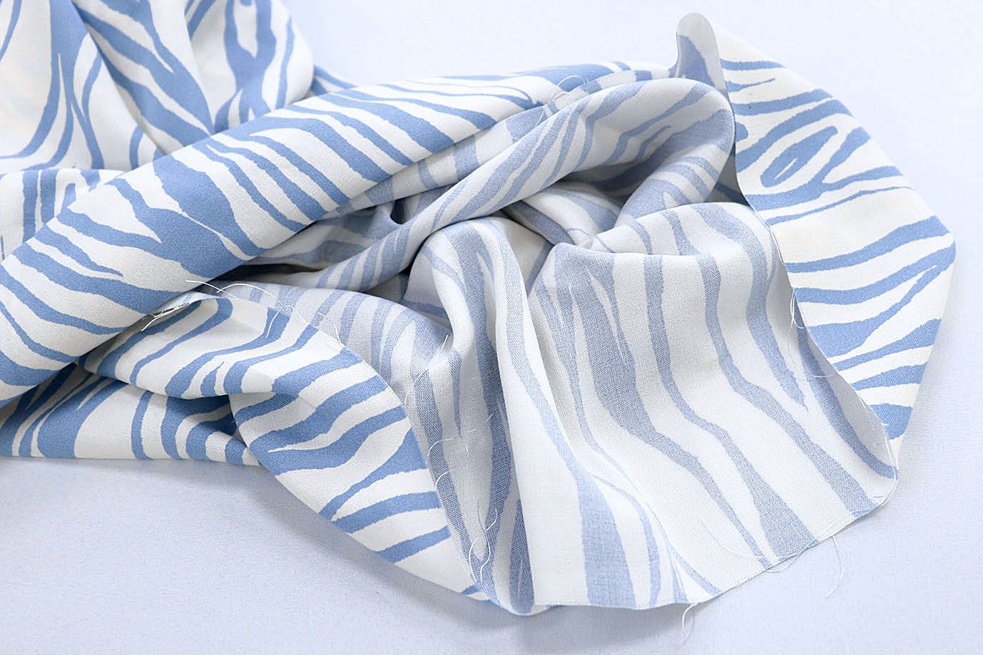 Штапель принт/бело-синий 3892-PY/D#12/C#3