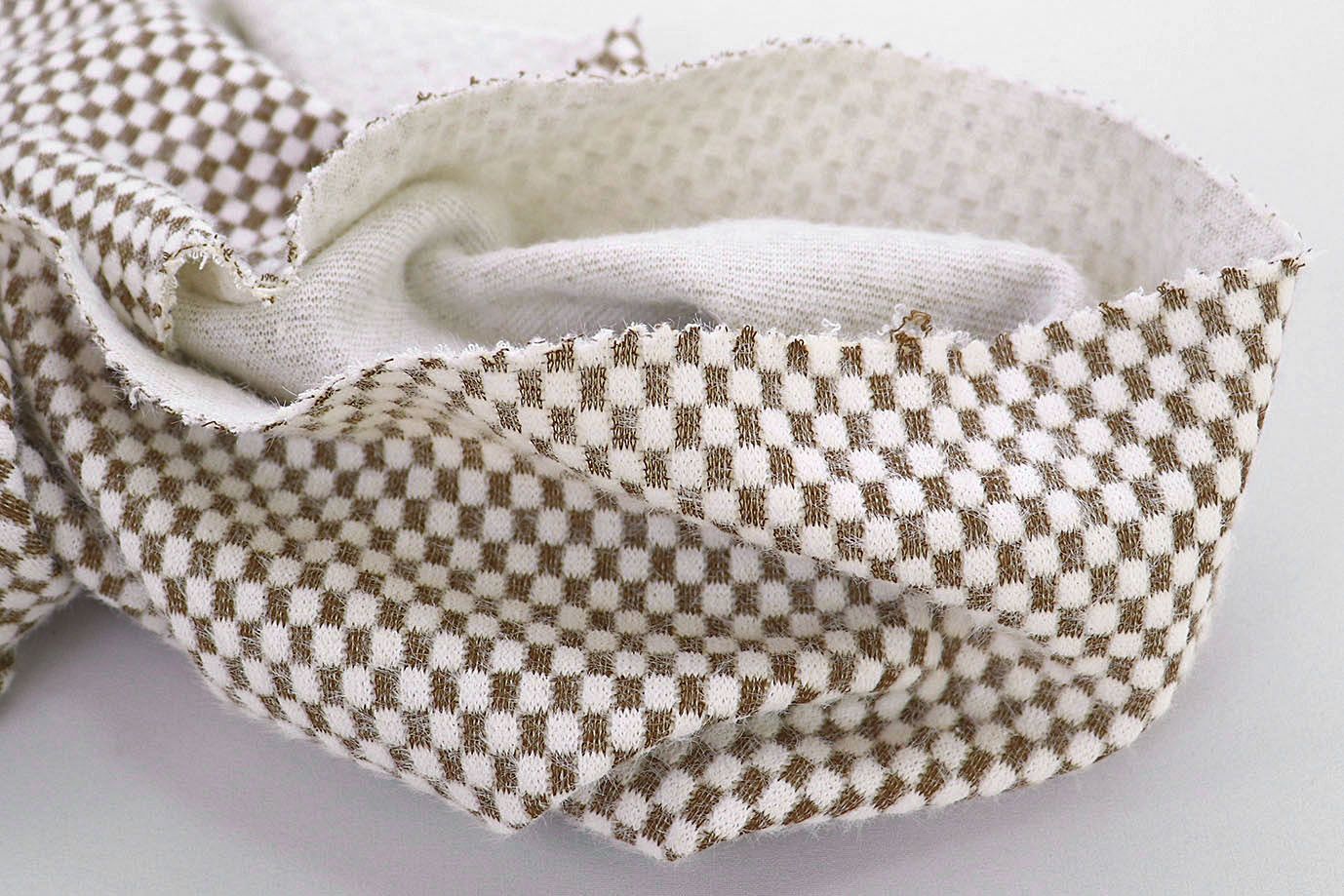 Трикотаж "Альпака" жаккард/клетка бело-коричневая 3761-PY/D#1/C#3