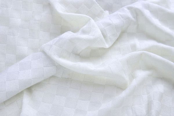 Трикотаж жаккард/молочный 3991-PY/D#2/C#1