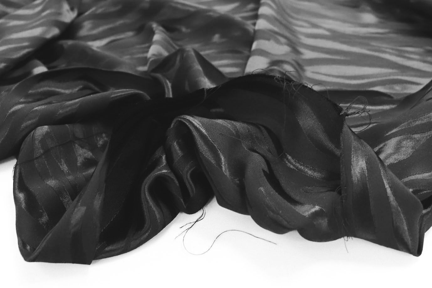 Шелк вискоза жаккард/черный 3897-PY/D#3/C#1