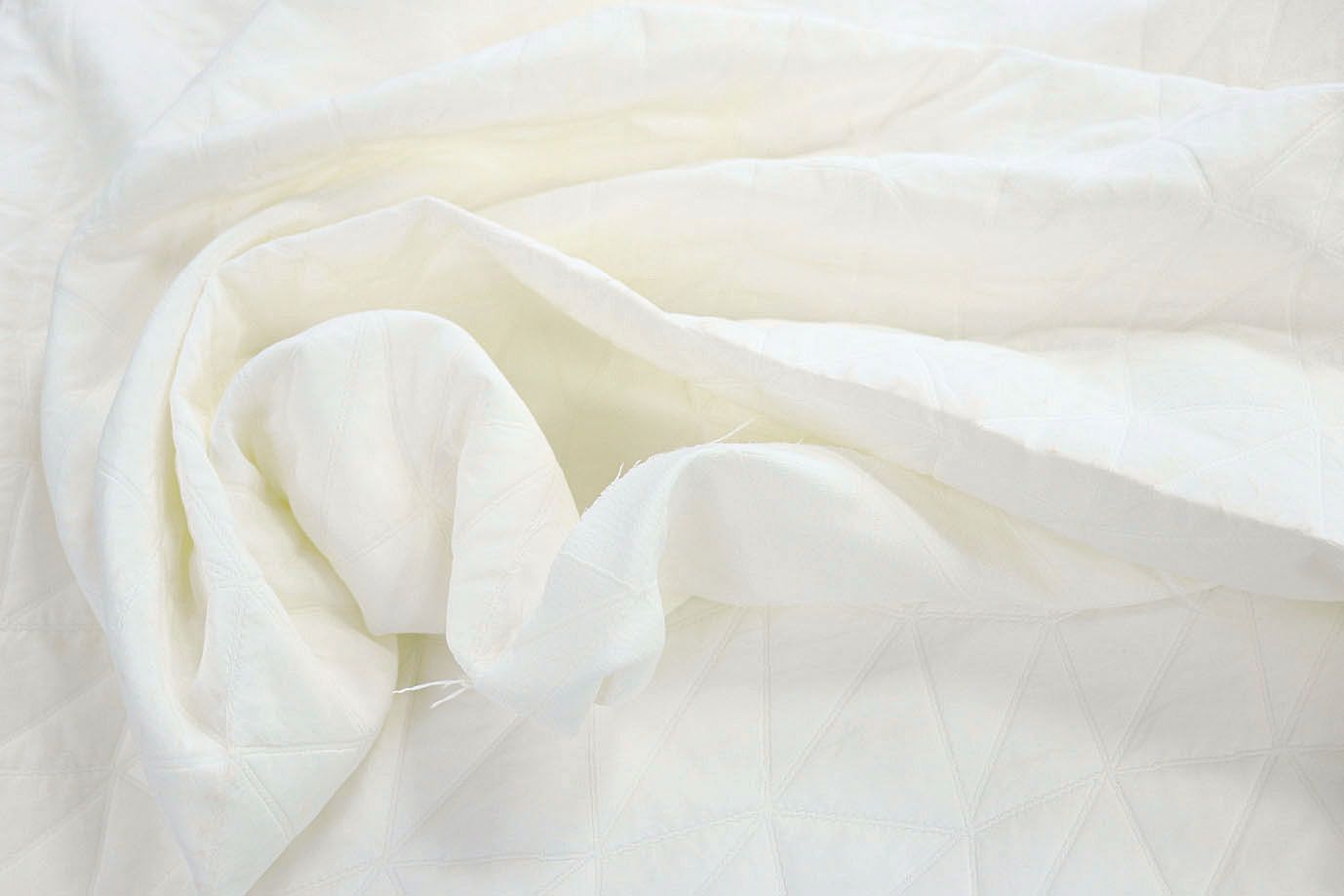 Костюмная ткань "Соренто" жаккард/белый 3560-PY/D#3/C#1