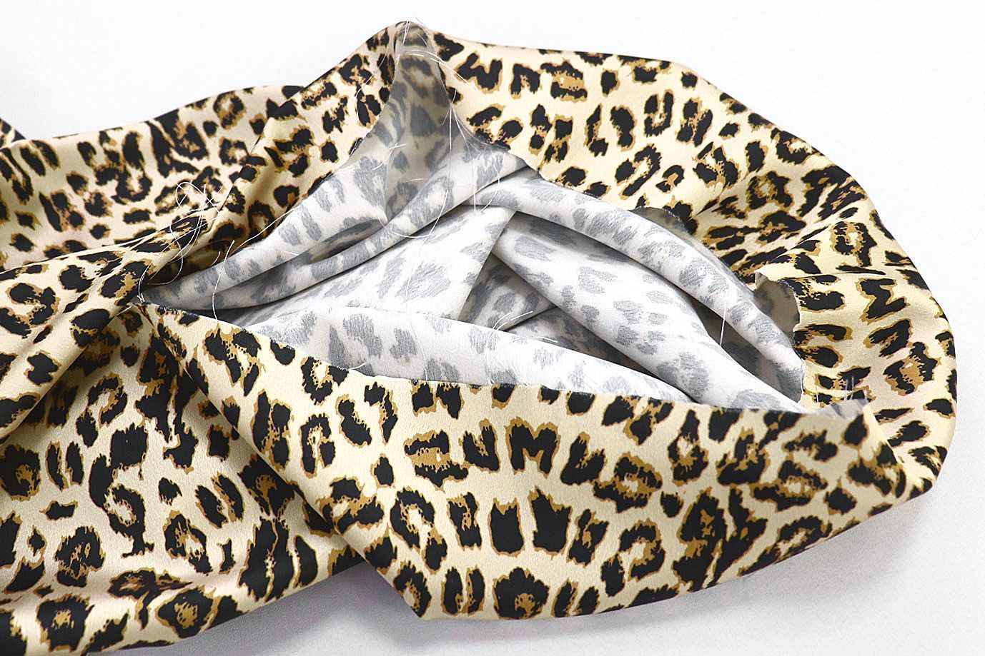 Шелк принт/леопард черно-оранжевый на молочном 3881-PY/D#2/C#1