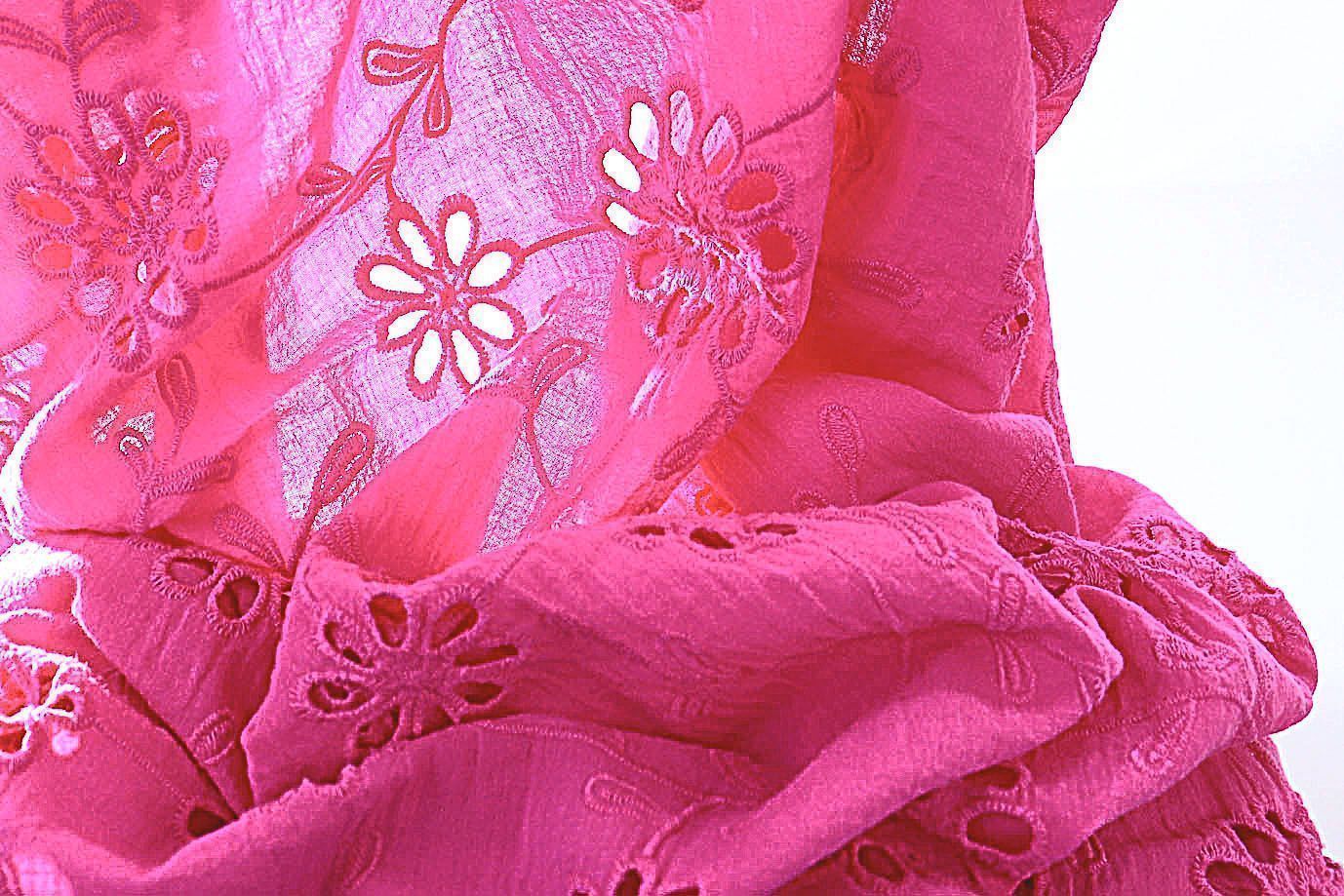 Хлопок "Батист" жатка с вышивкой/фуксия 3202-PY/D#5/C#6 (EU4272)