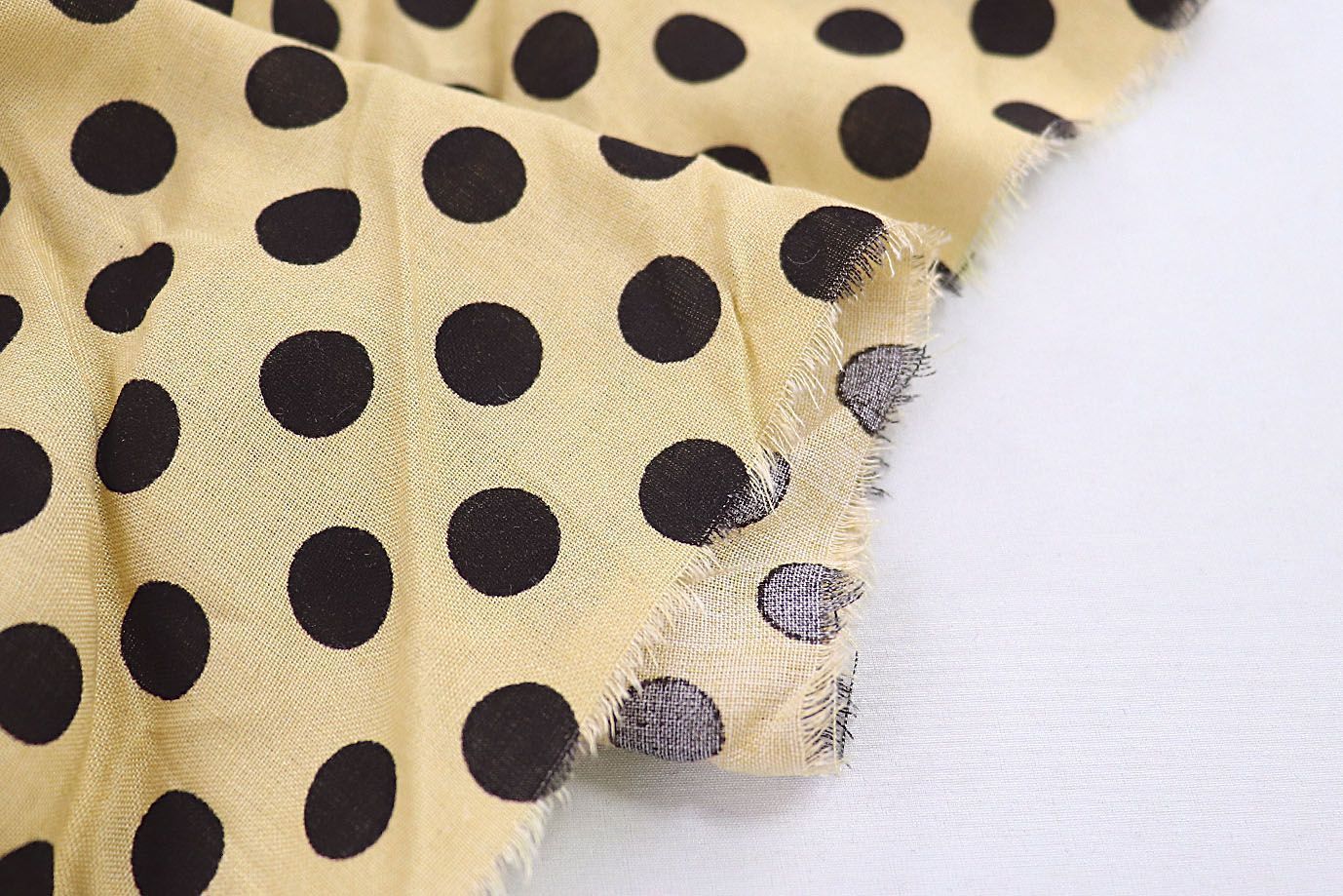 Штапель принт/горох черный на ванильном 1179/D#2/C#9