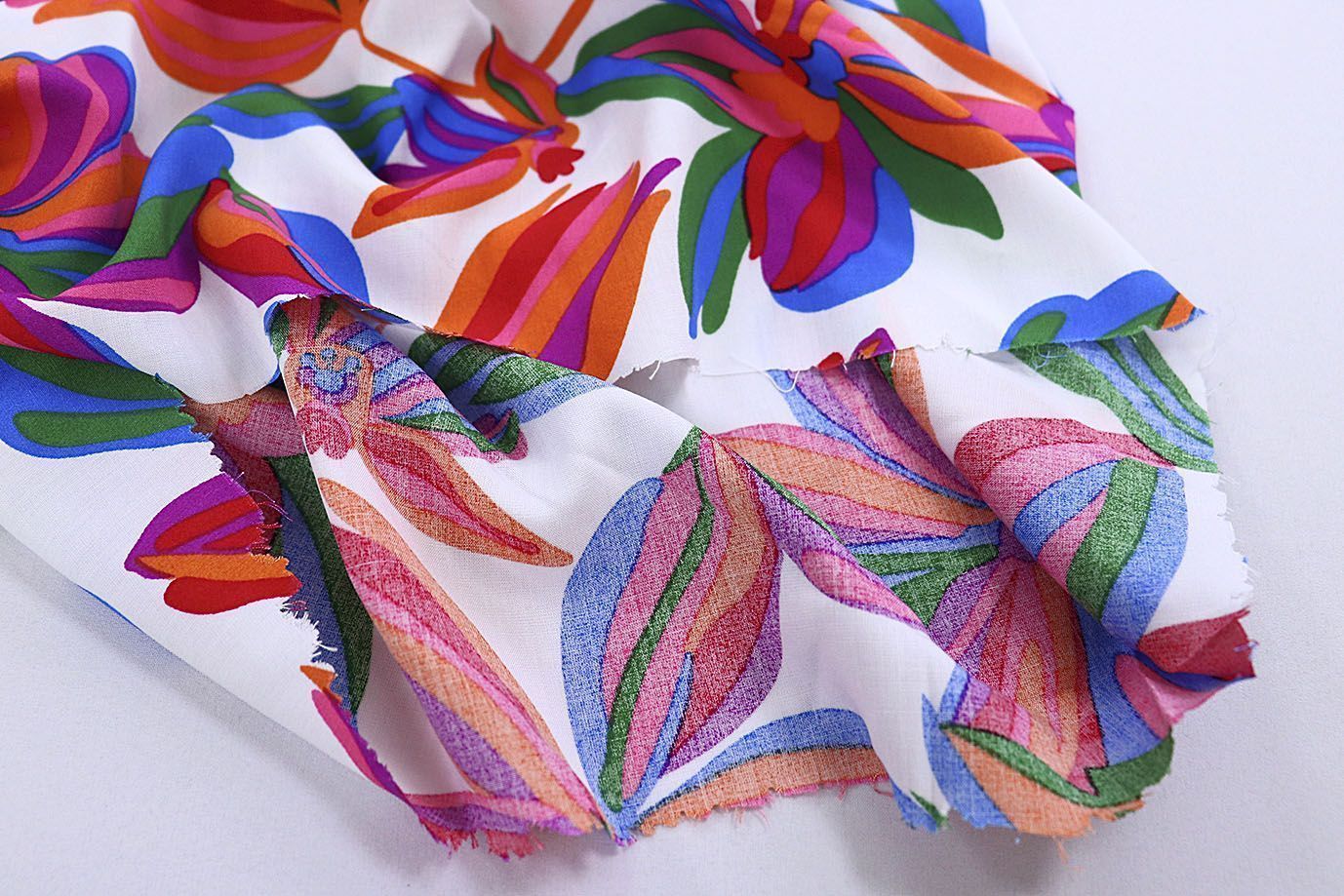 Штапель принт/красно-синий на белом 3860-PY/D#25/C#2