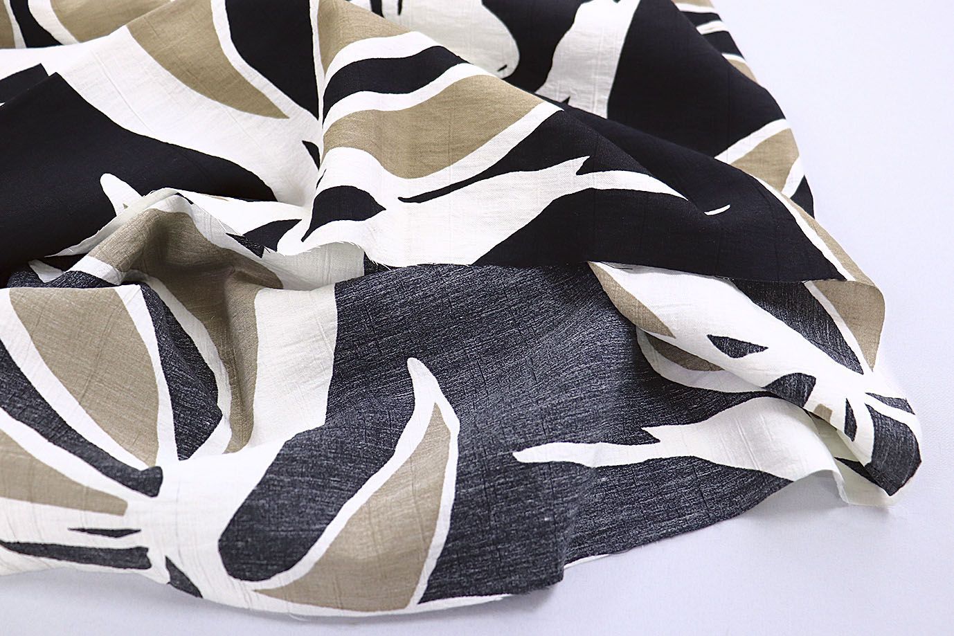 Лен N/R принт/бело-коричневый на черном 3891-PY/D#5/C#3