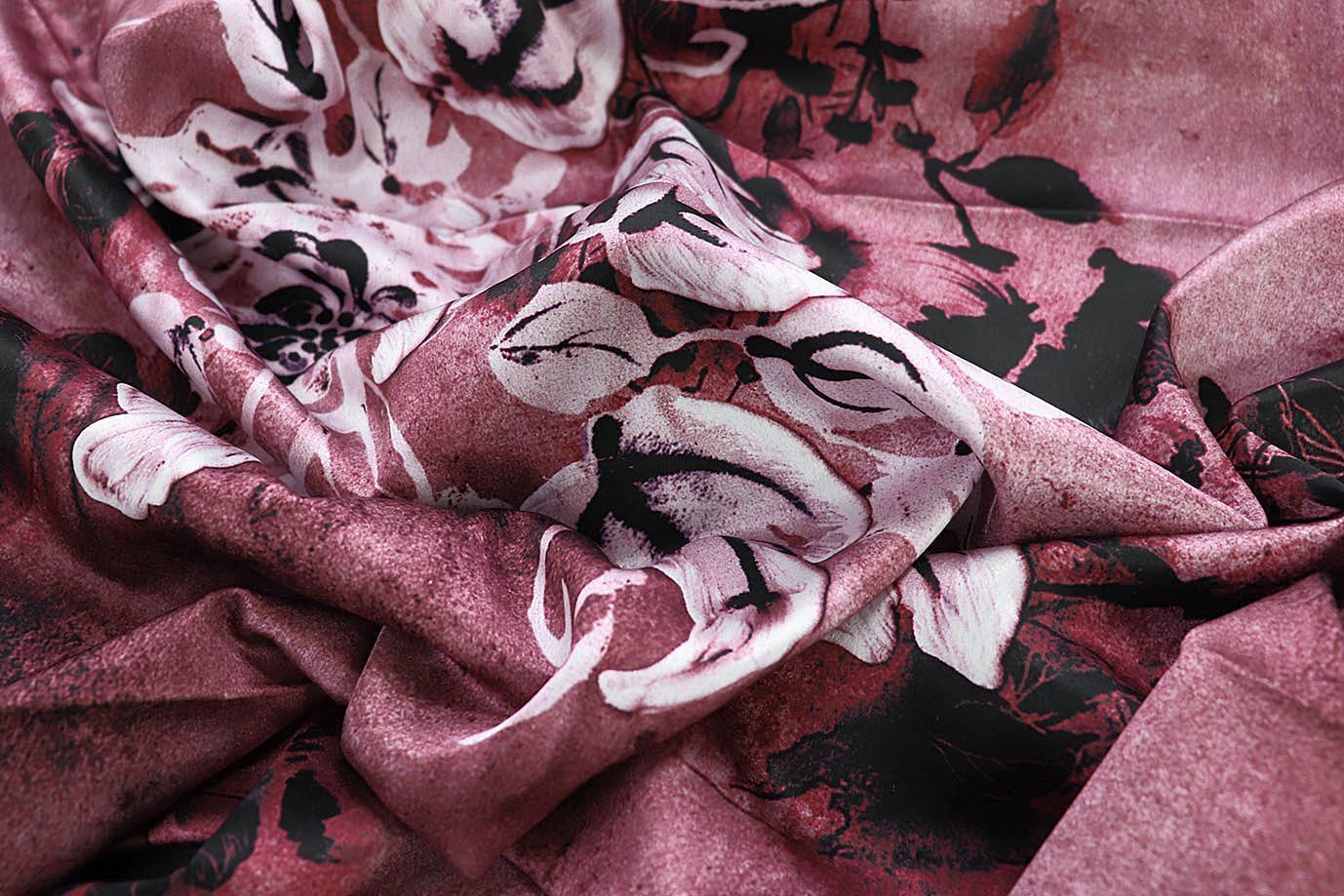 Шелк принт/цветы черно-белые на розовом 3881-PY/D#4/C#5