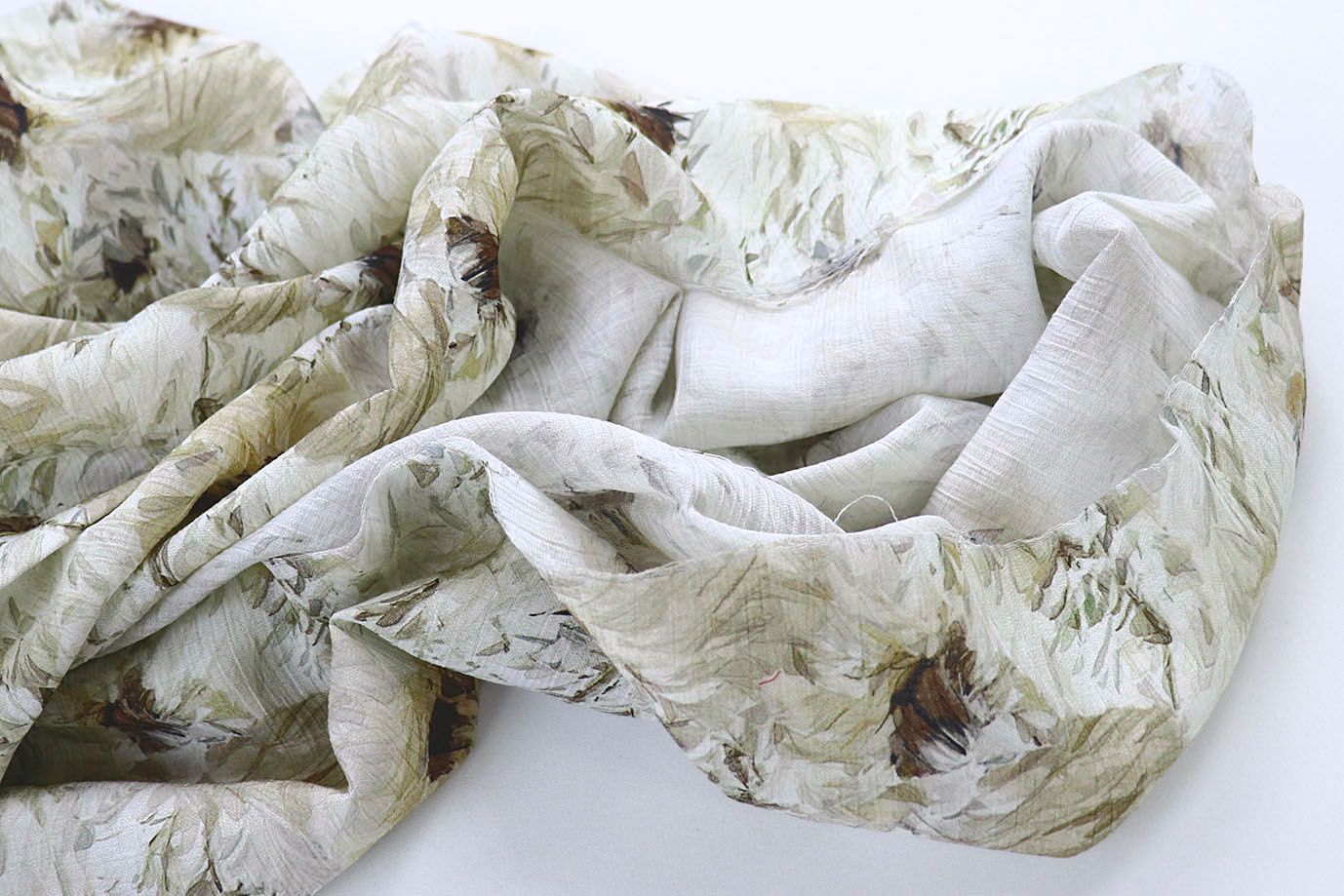 Лен "Медея" принт/цветы коричнево-песочнные на белом 4097-PY/D#4/C#3