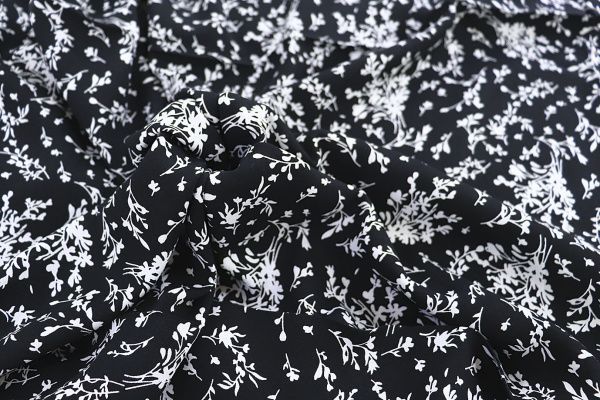 Штапель принт/цветы белые на черном 1382-PY/D#10/C#7