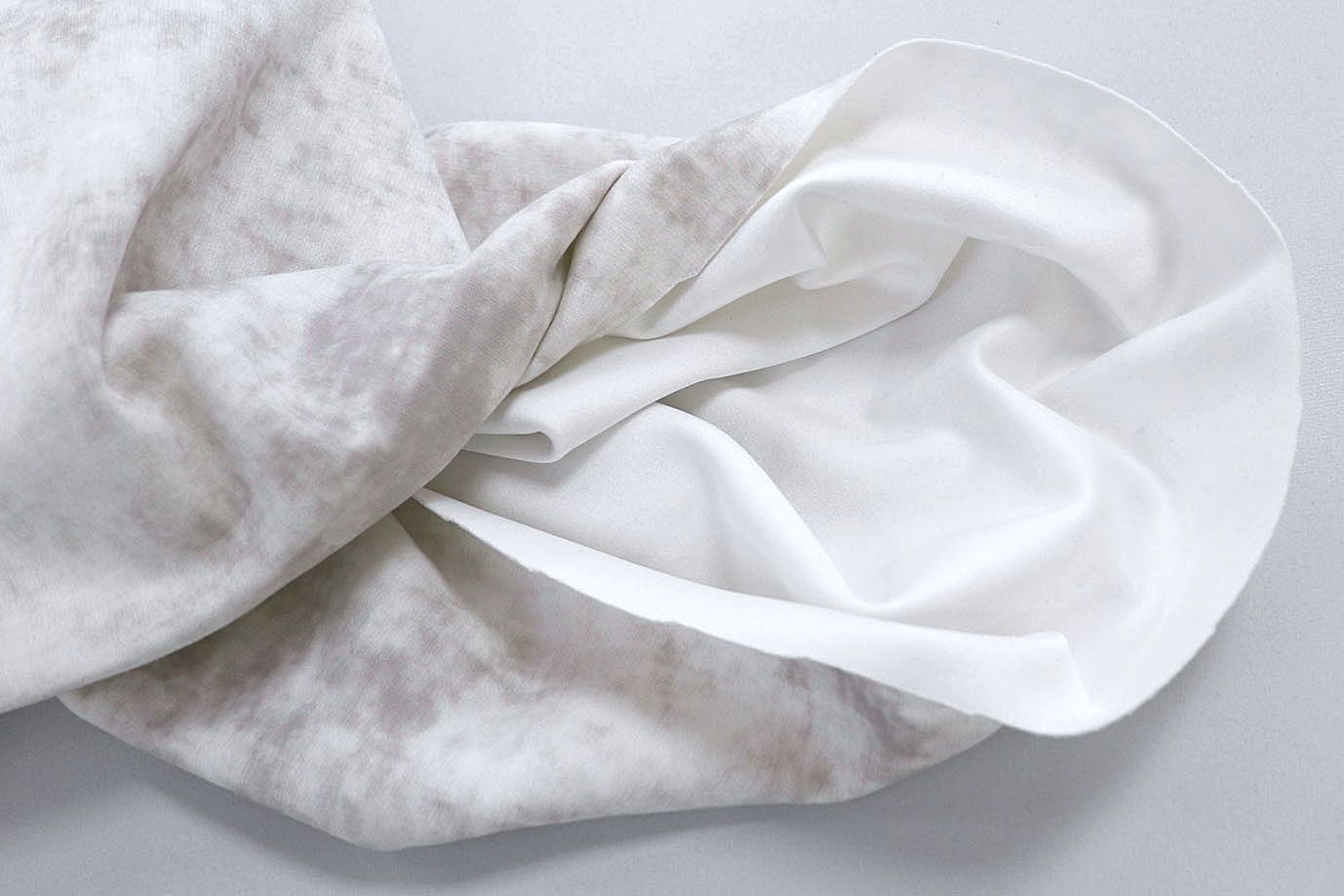 Трикотаж "Тай-Дай"/бело-бежевый 3931-PY/C#1 (кг)