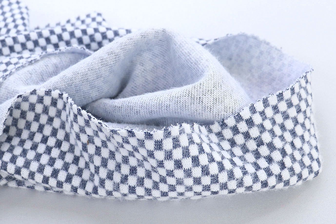 Трикотаж "Альпака" жаккард/клетка бело-синяя 3761-PY/D#1/C#2