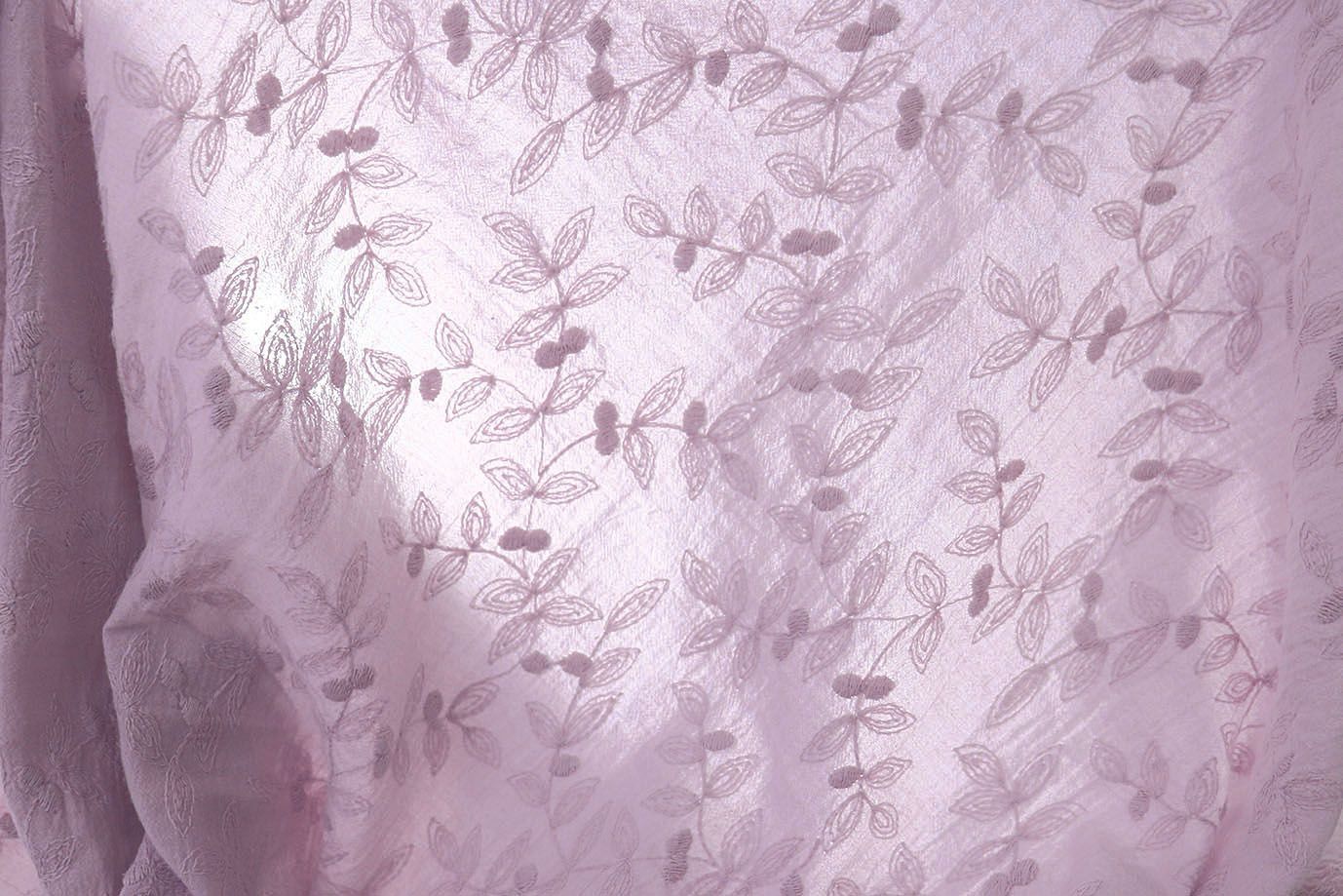 Хлопок "Батист" жатка с вышивкой/лавандовый 3202-PY/D#1/C#4 (EU4272)