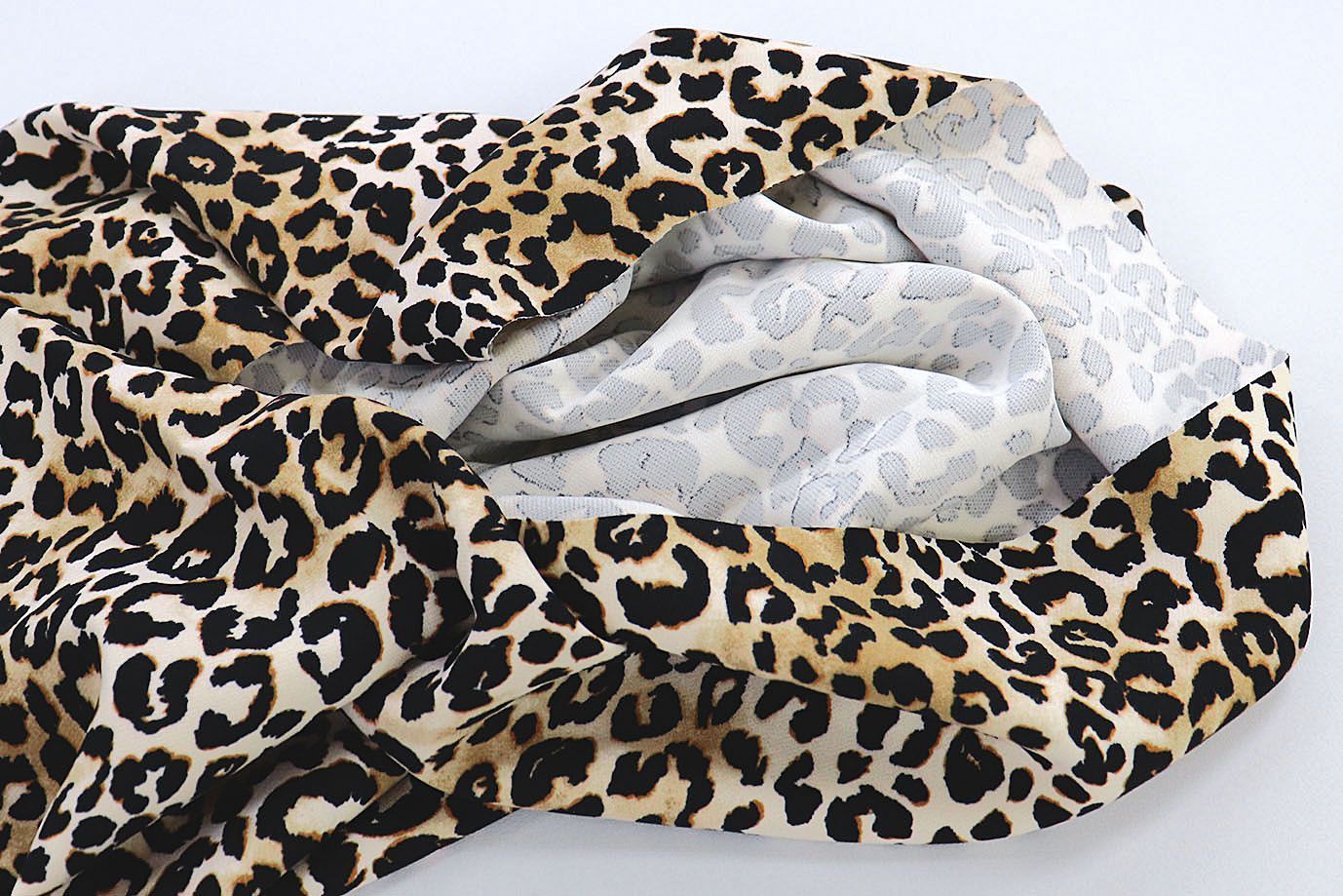 Костюмная ткань "Барби" стрейч принт/леопард черно-коричневый на молочном 3827-PY/D#1/C#1