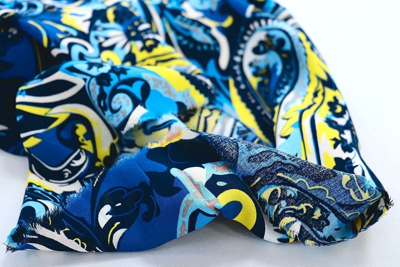 Штапель принт/узор желто-голубой на синем 1374-PY/D#2/C#4