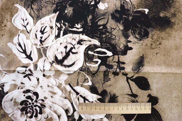 Шелк принт/цветы черно-белые на бежевом 3881-PY/D#4/C#1