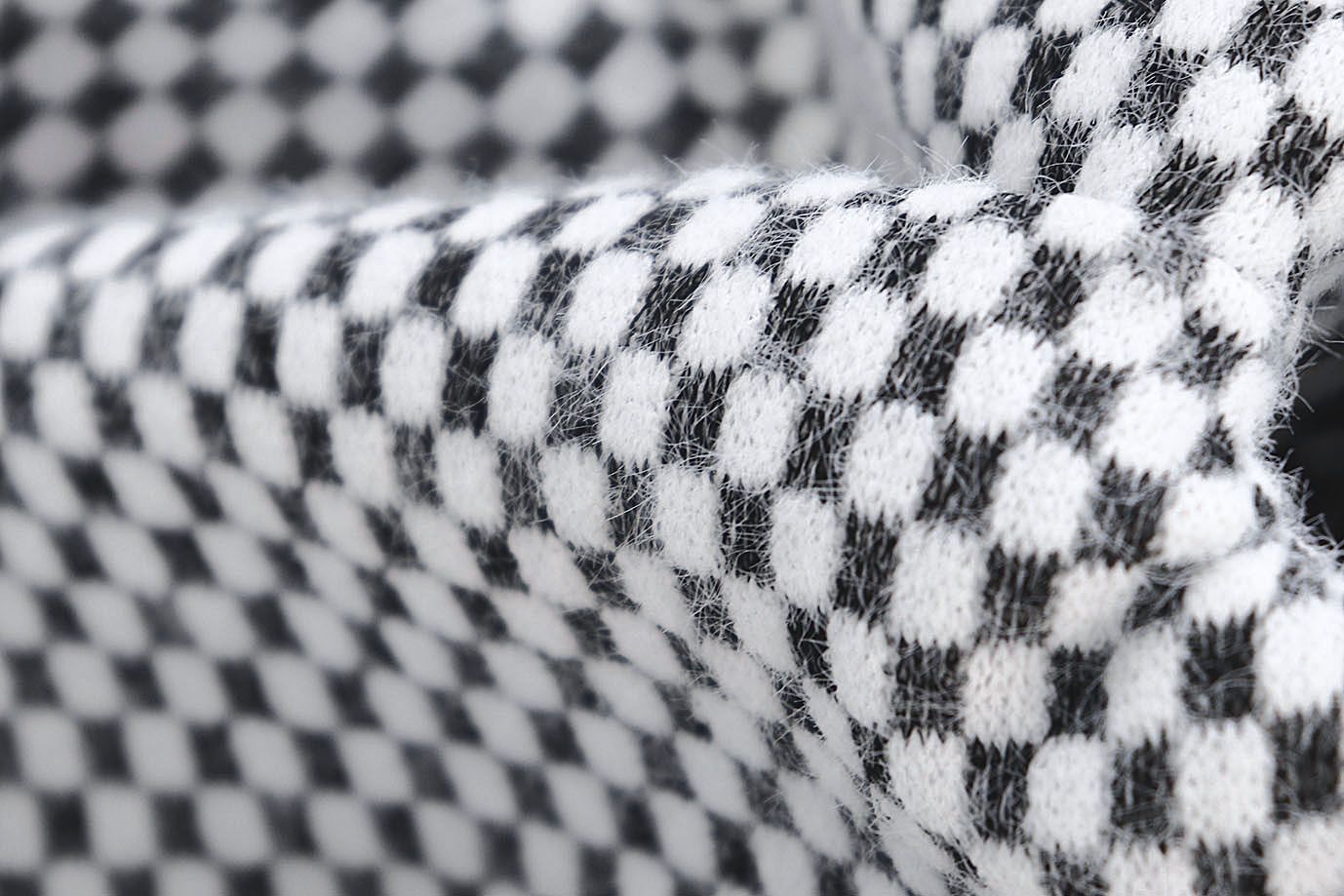 Трикотаж "Альпака" жаккард/клетка бело-черная 3761-PY/D#1/C#6