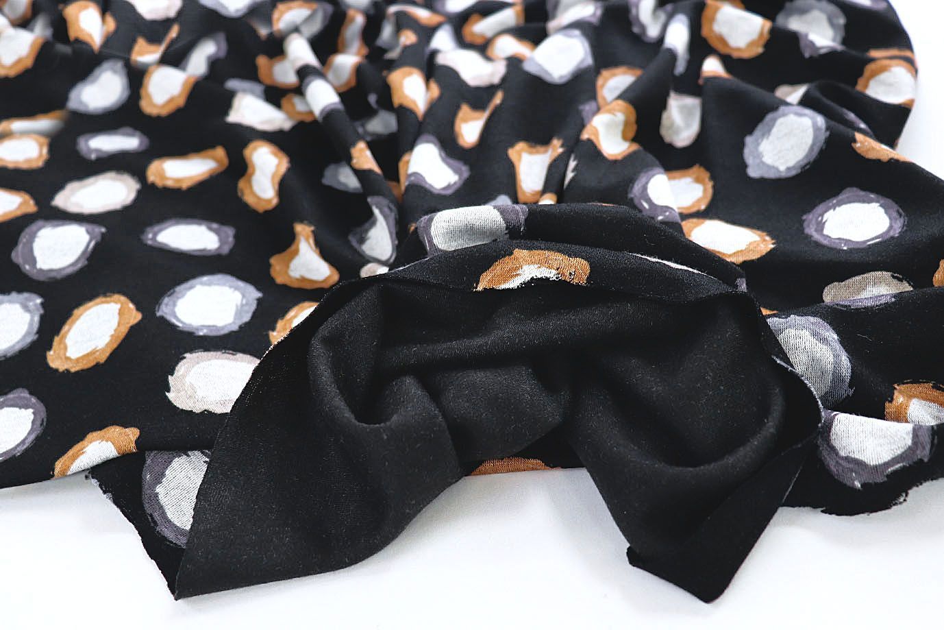 Трикотаж "Модал" принт/круги серо-оранжевые на черном 3561-PY/D#10/C#3