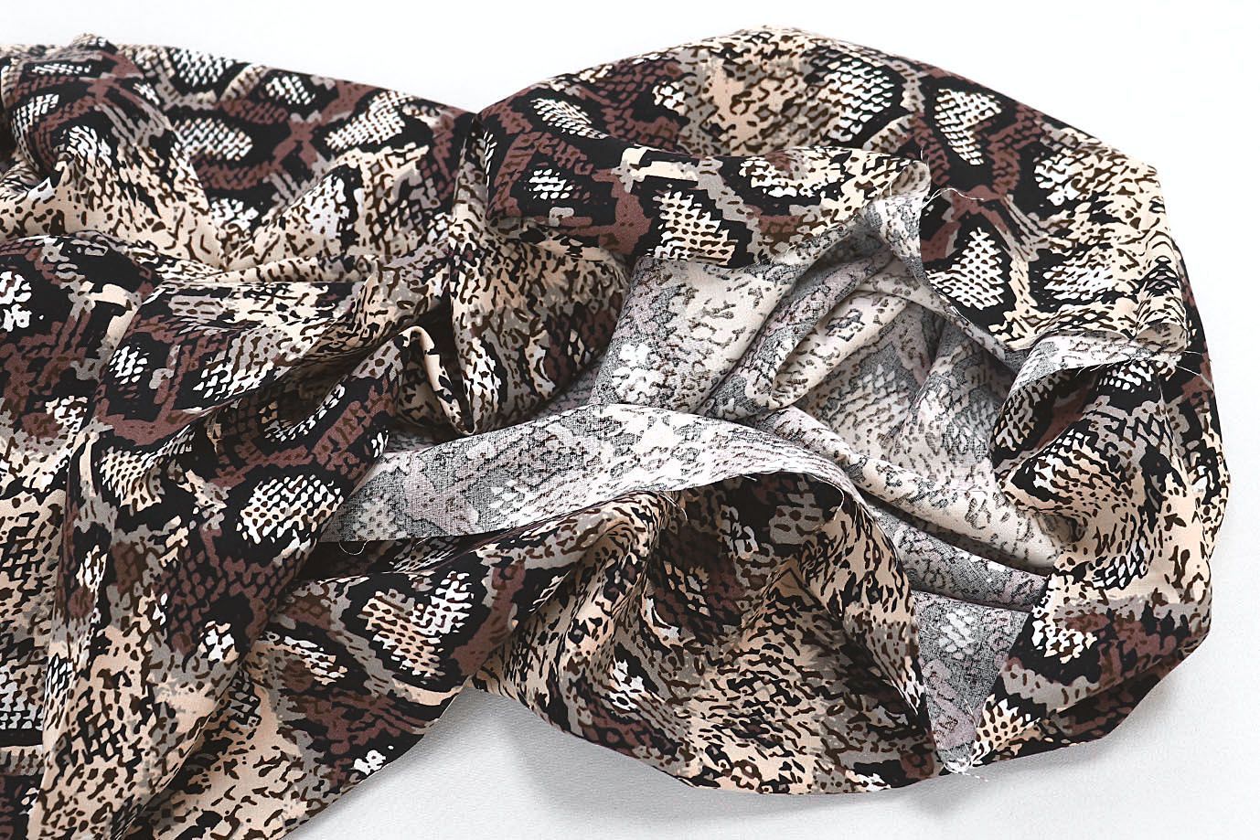 Штапель принт/змея черно-шоколадная на молочном 3861-PY/D#18/C#2