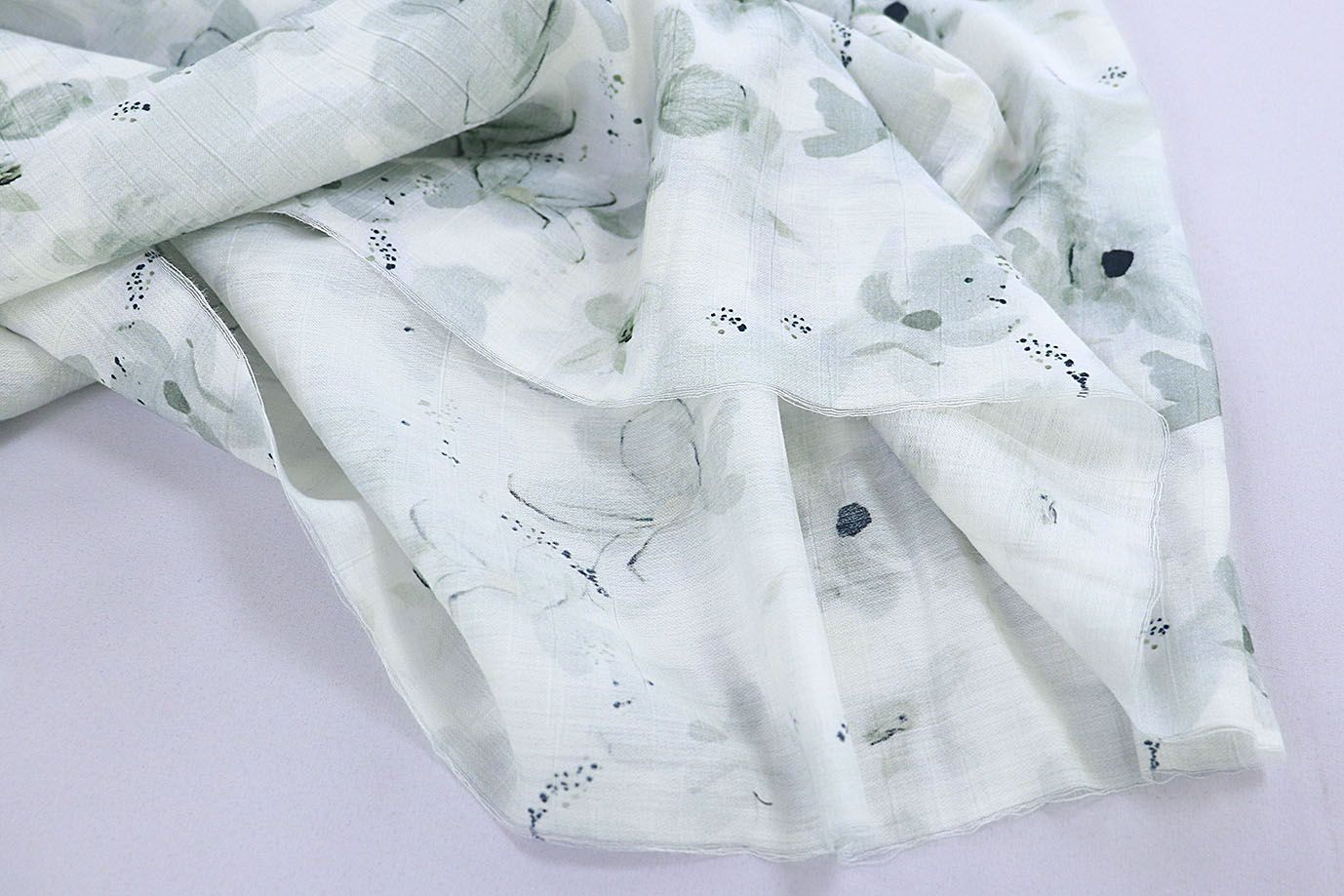 Лен "Медея" принт/цветы зеленые на белом 3942-PY/D#4/C#3