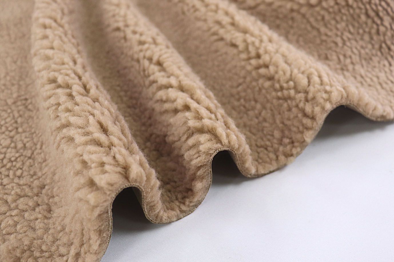 Дубляж мех "Кёрли"/капучино 3555Z-PY/C#2