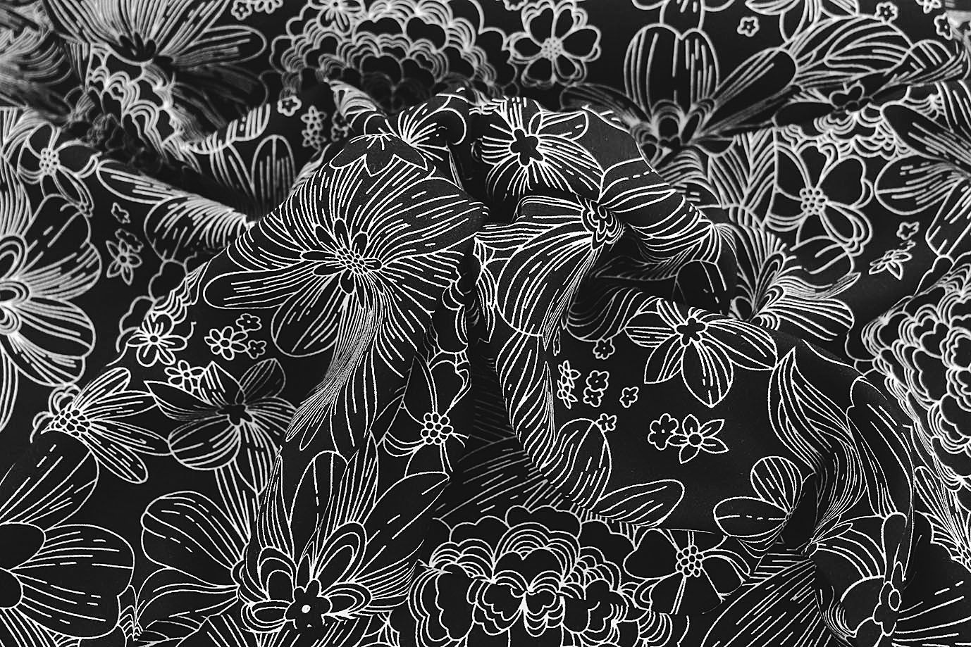 Штапель принт/цветы белые на черном 1374-PY/D#25/C#7