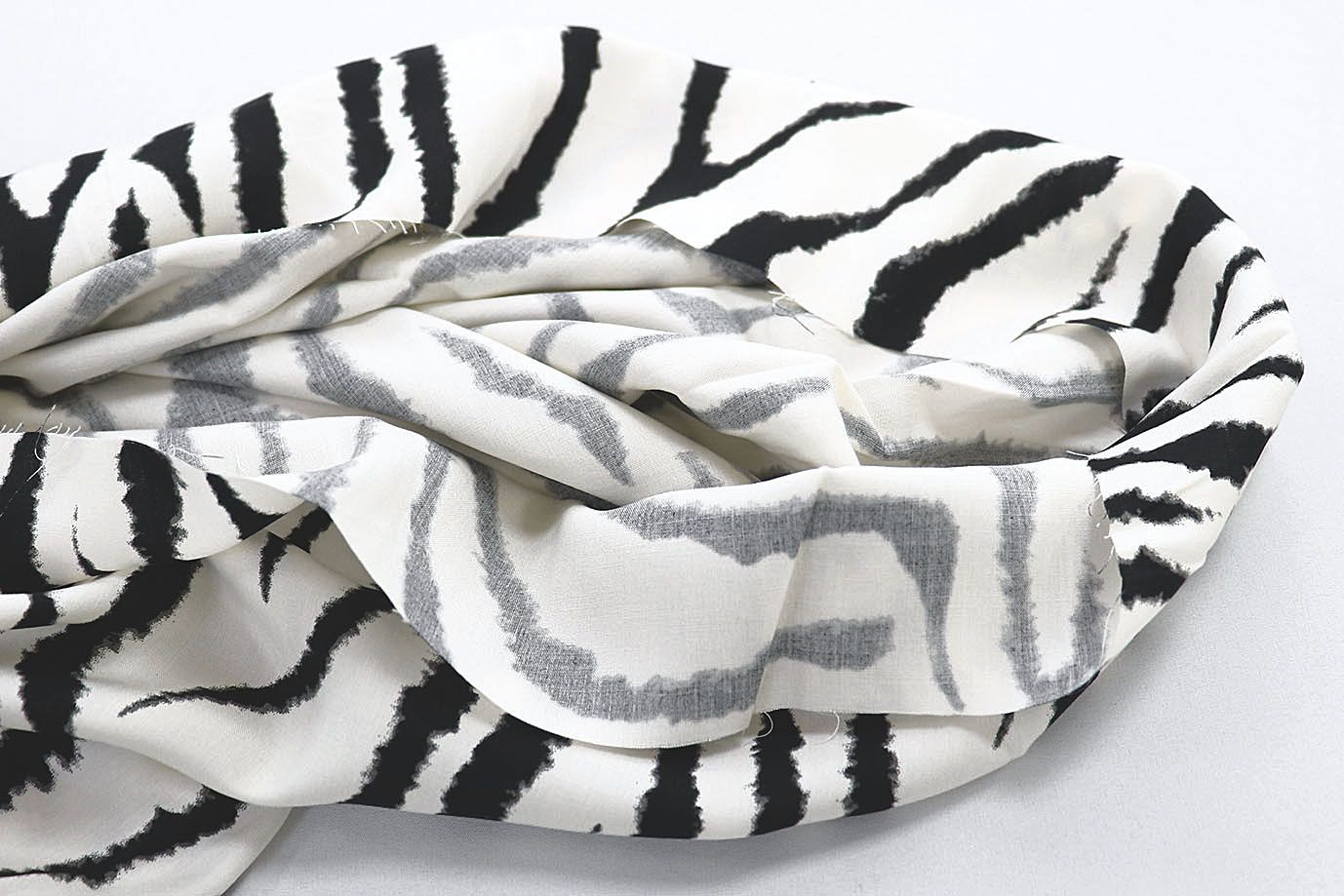 Штапель принт/зебра черно-белая 3858-PY/D#13/C#1