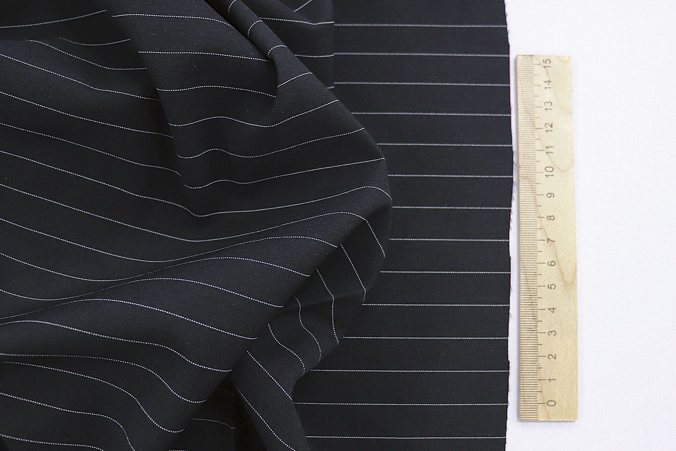 Костюмная ткань принт/полоска белая на черном 3842-PY/C#2